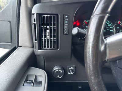 2018 Chevrolet Express Cutaway 3500 Work Van