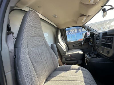 2024 Chevrolet Express Cutaway 3500 1WT