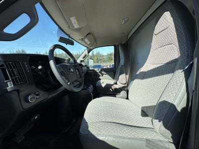 2024 Chevrolet Express Cutaway 3500 1WT