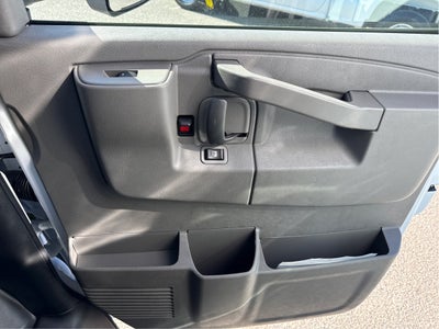 2026 Chevrolet Express Cutaway 3500 1WT