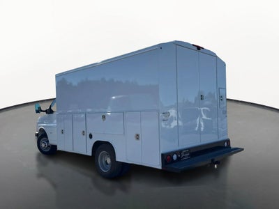2026 Chevrolet Express Cutaway 3500 1WT