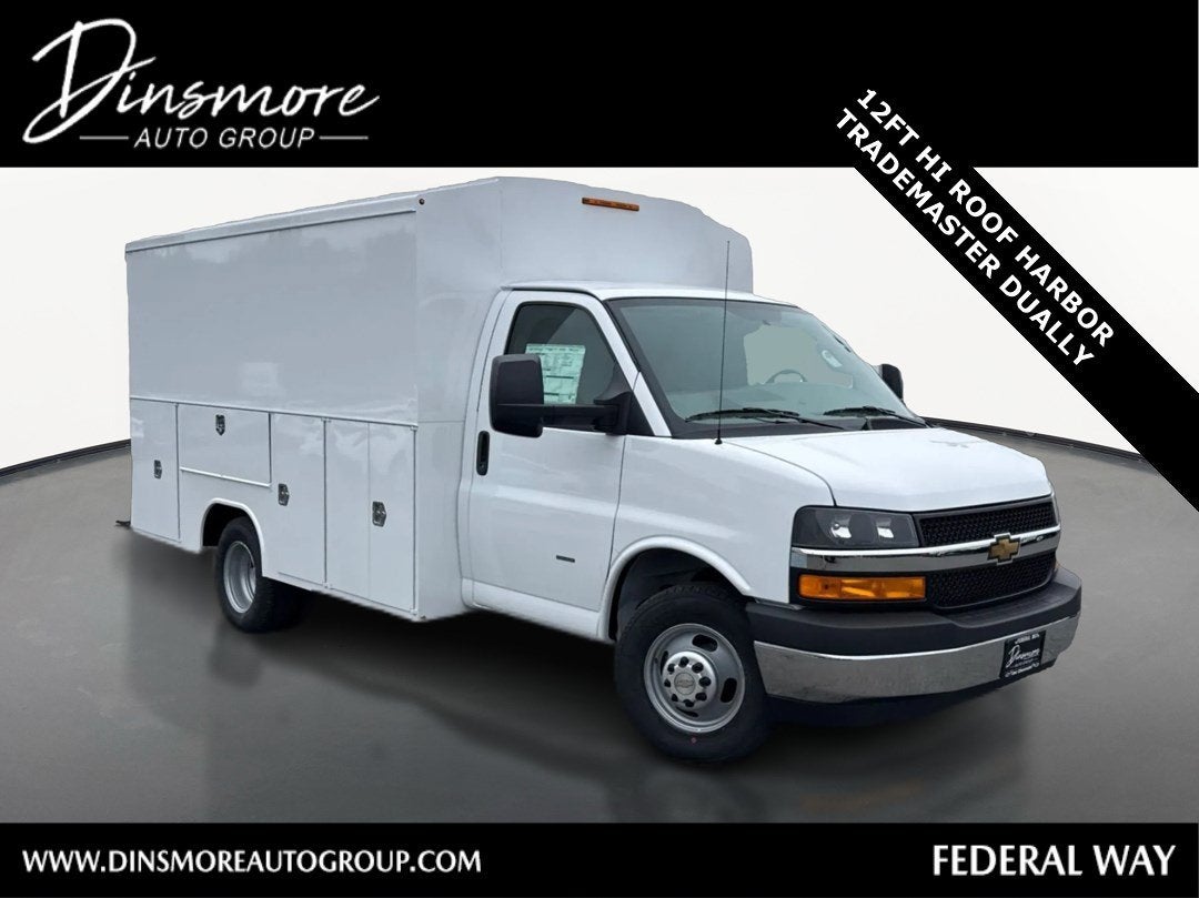 2026 Chevrolet Express Cutaway 3500 1WT