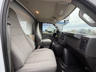 2024 Chevrolet Express Cutaway 3500 1WT