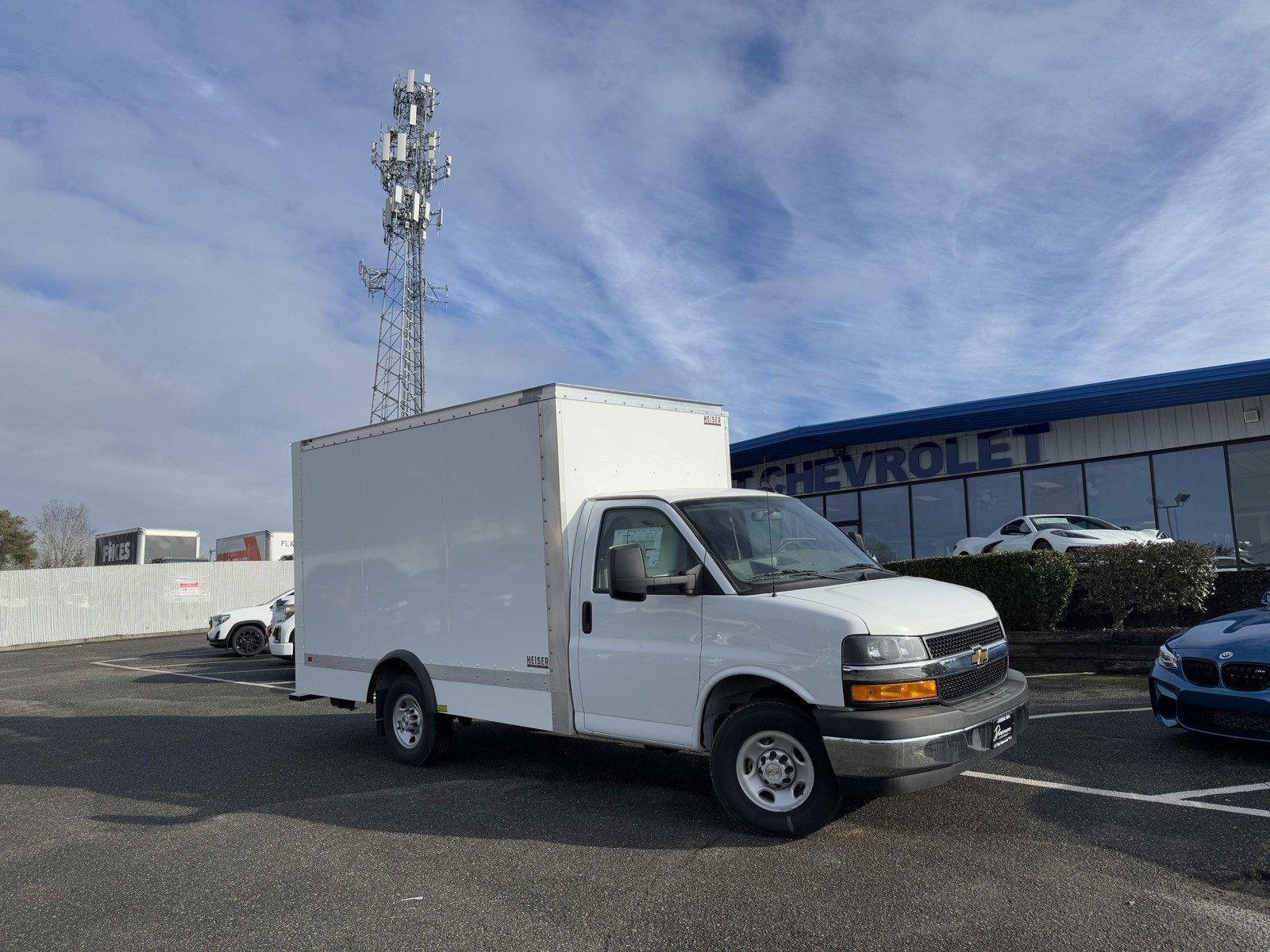 2024 Chevrolet Express Cutaway 3500 1WT