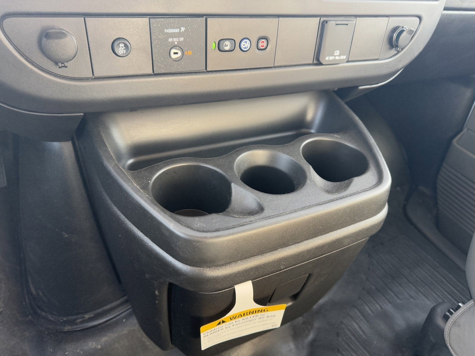 2024 Chevrolet Express Cutaway 3500 1WT