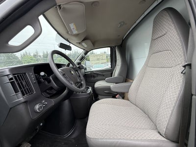 2024 Chevrolet Express Cutaway 3500 1WT