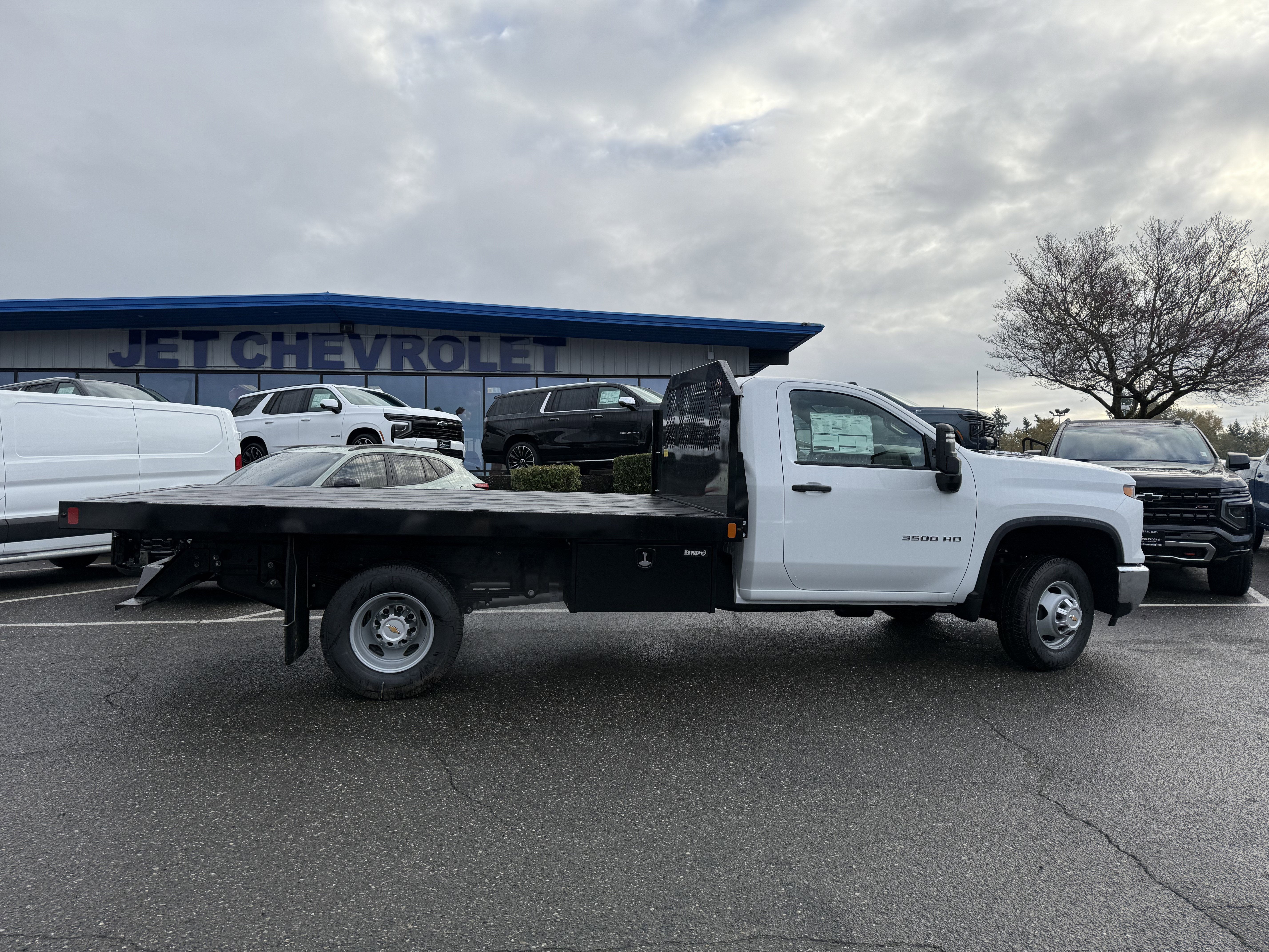 2025 Chevrolet Silverado 3500 HD Chassis Cab Work Truck