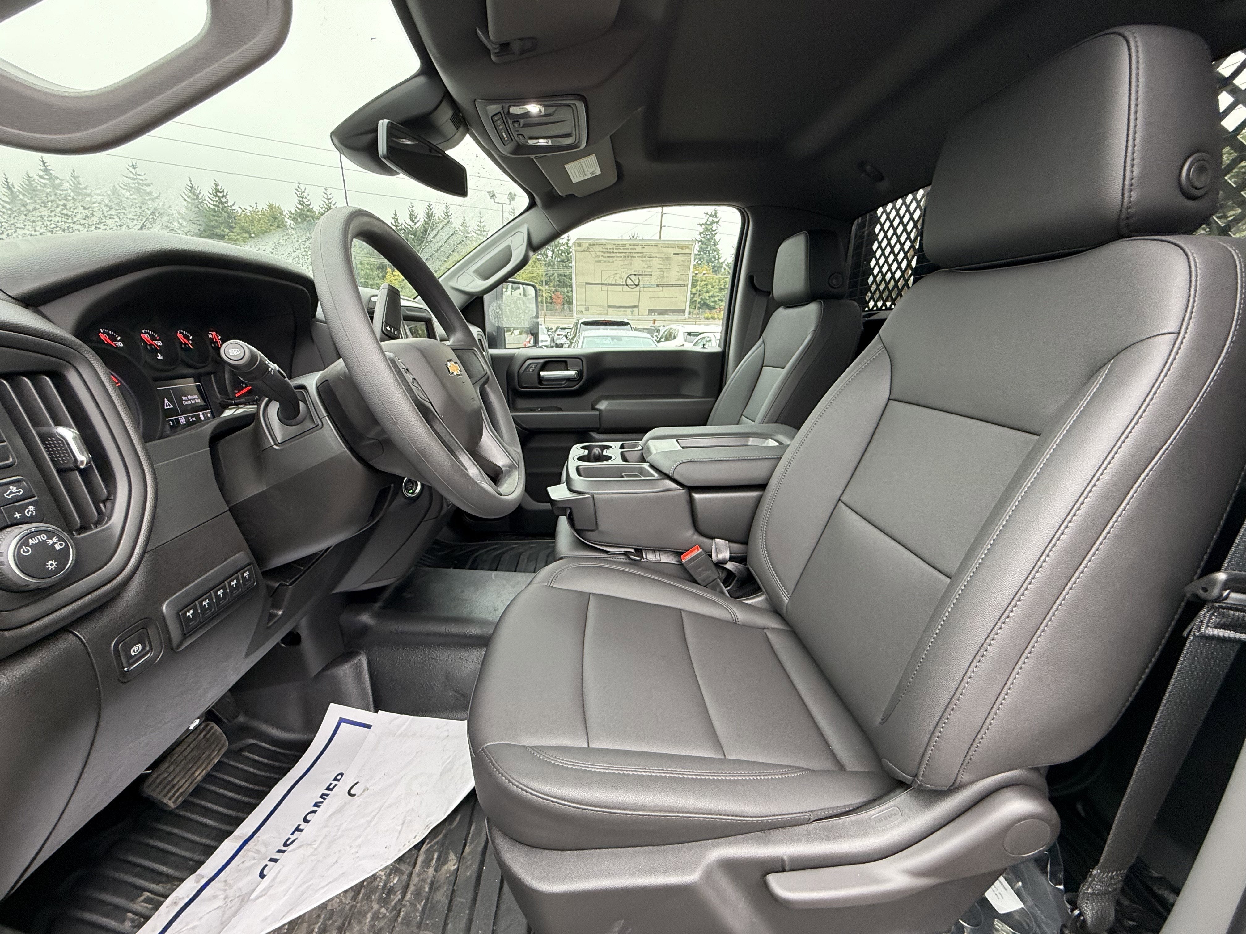 2025 Chevrolet Silverado 3500 HD Chassis Cab Work Truck