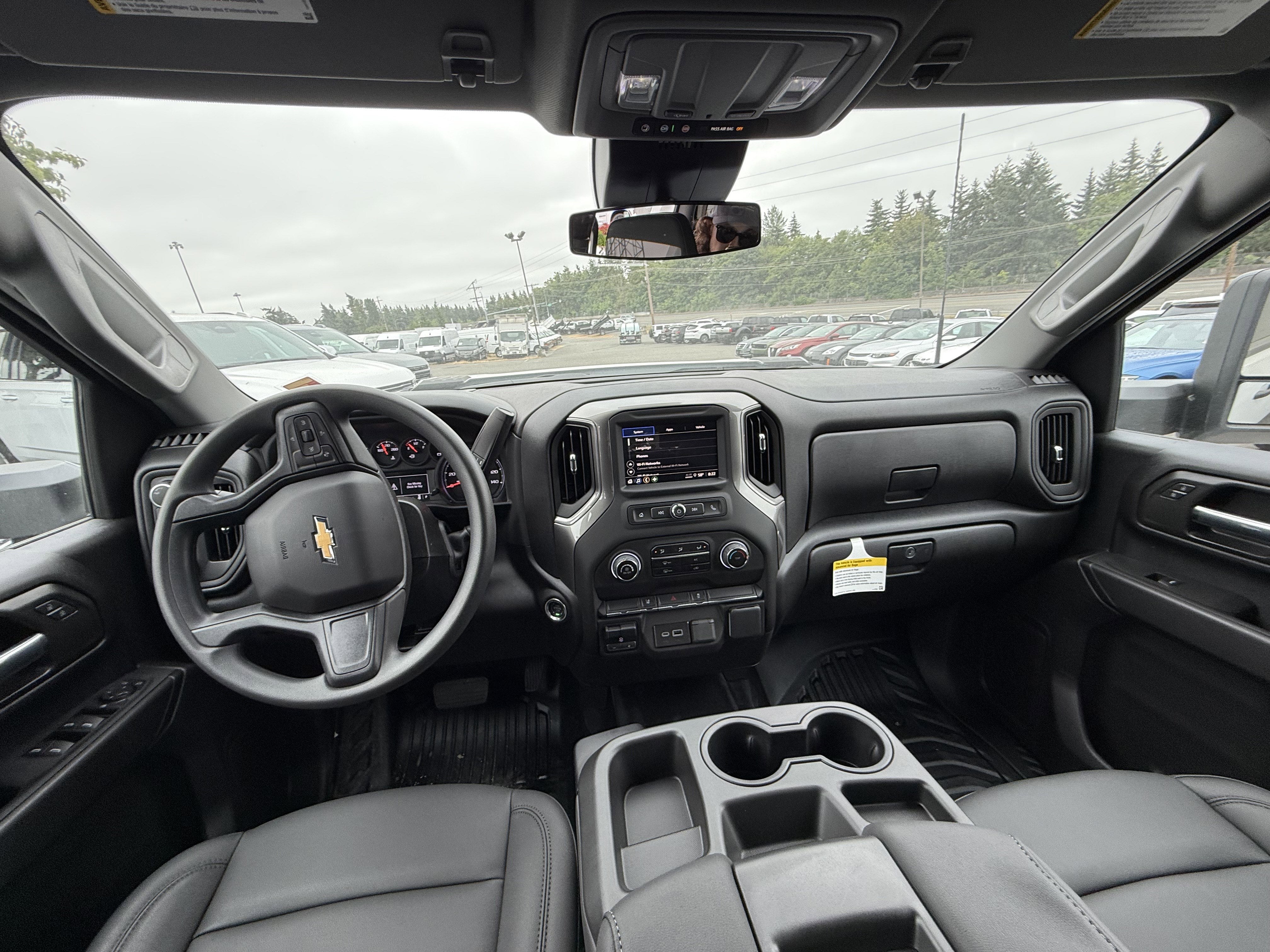 2025 Chevrolet Silverado 3500 HD Chassis Cab Work Truck