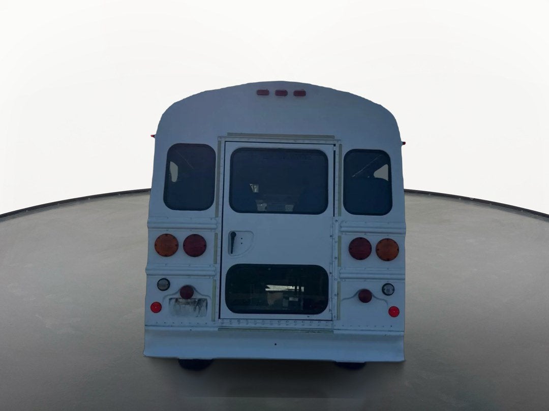 2005 Chevrolet Express Cutaway 3500 C6Y