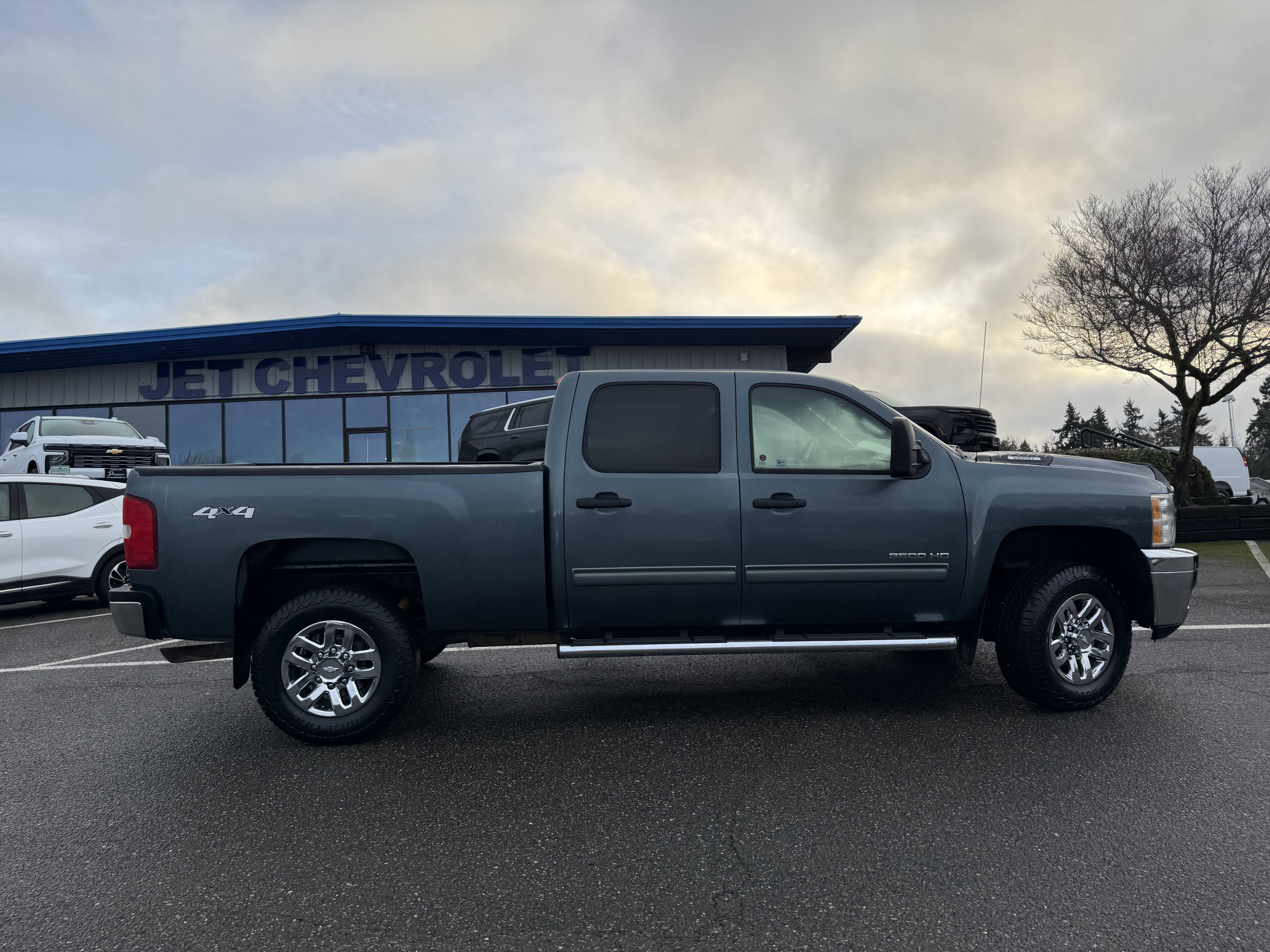 2011 Chevrolet Silverado 3500 HD SRW LT