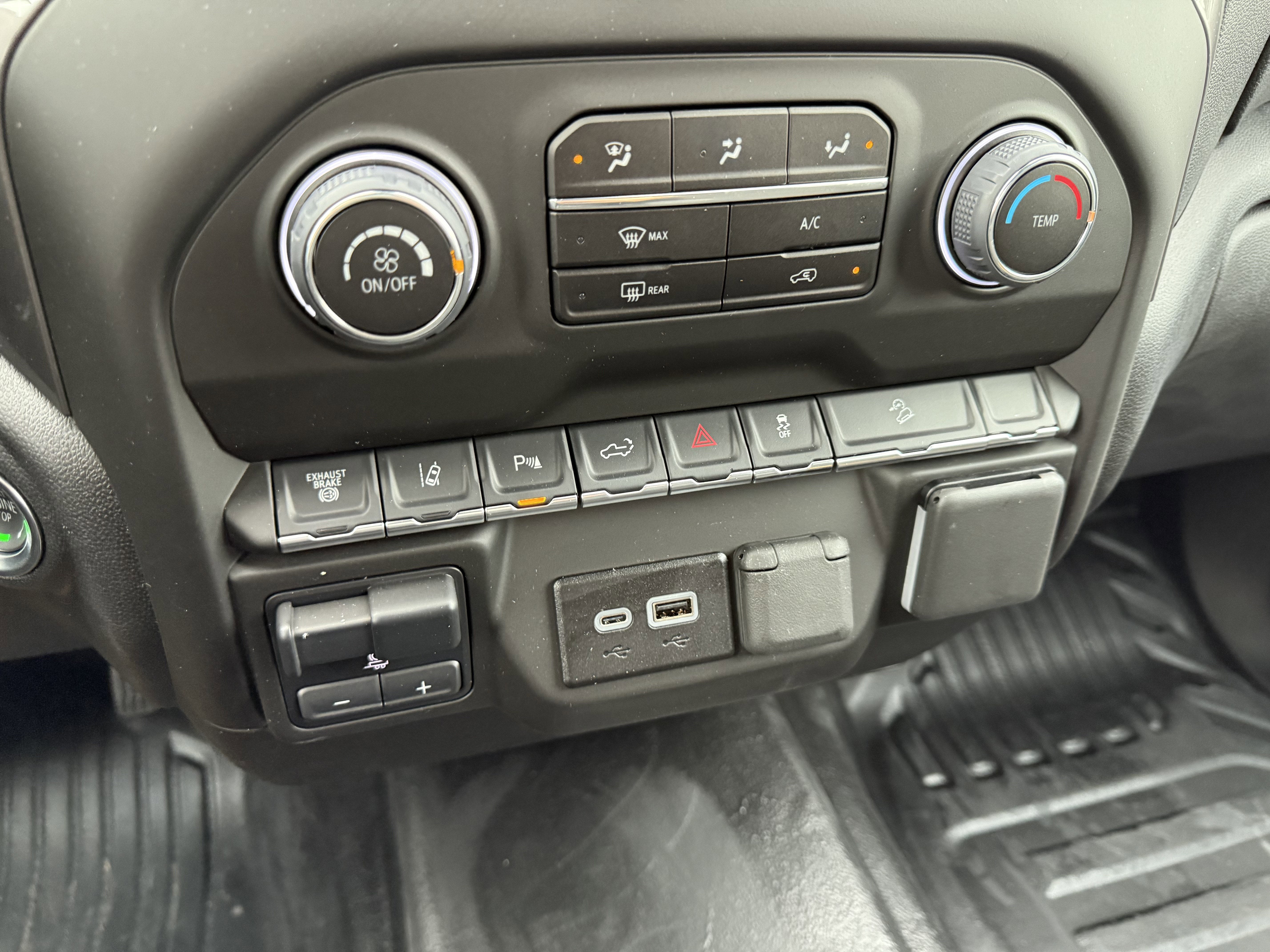 2025 Chevrolet Silverado 3500 HD WT