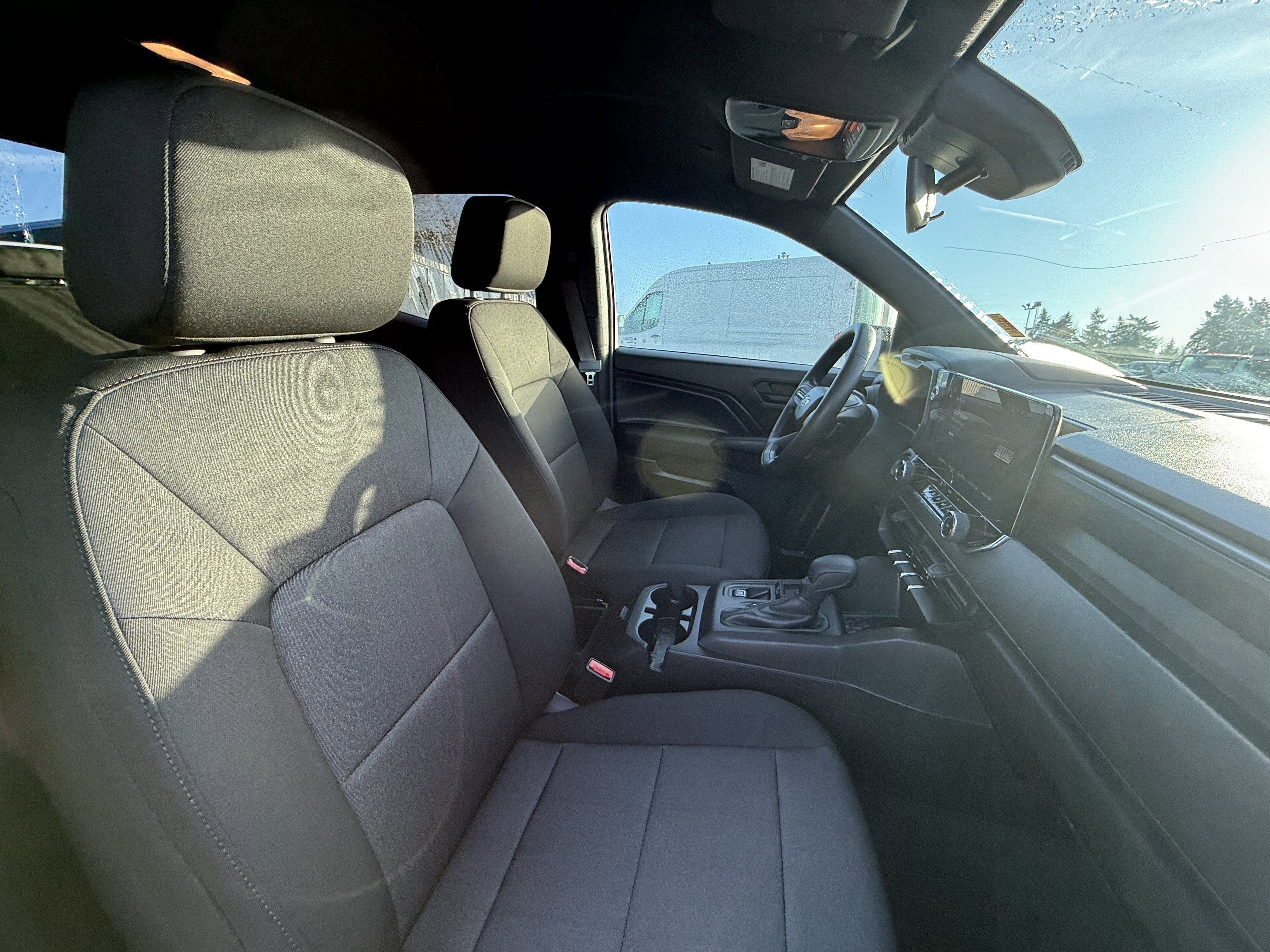 2024 Chevrolet Colorado WT