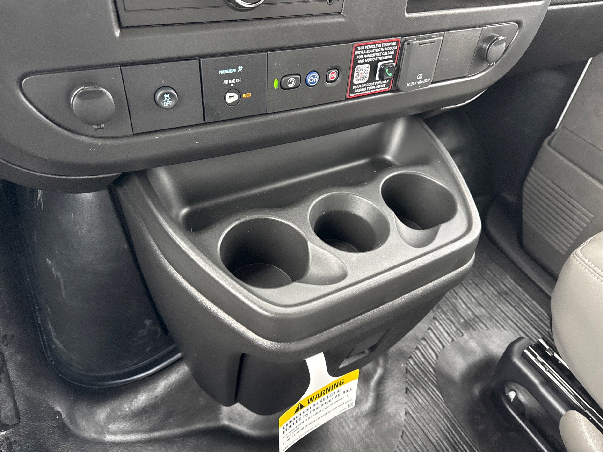 2025 Chevrolet Express Cargo 2500 WT