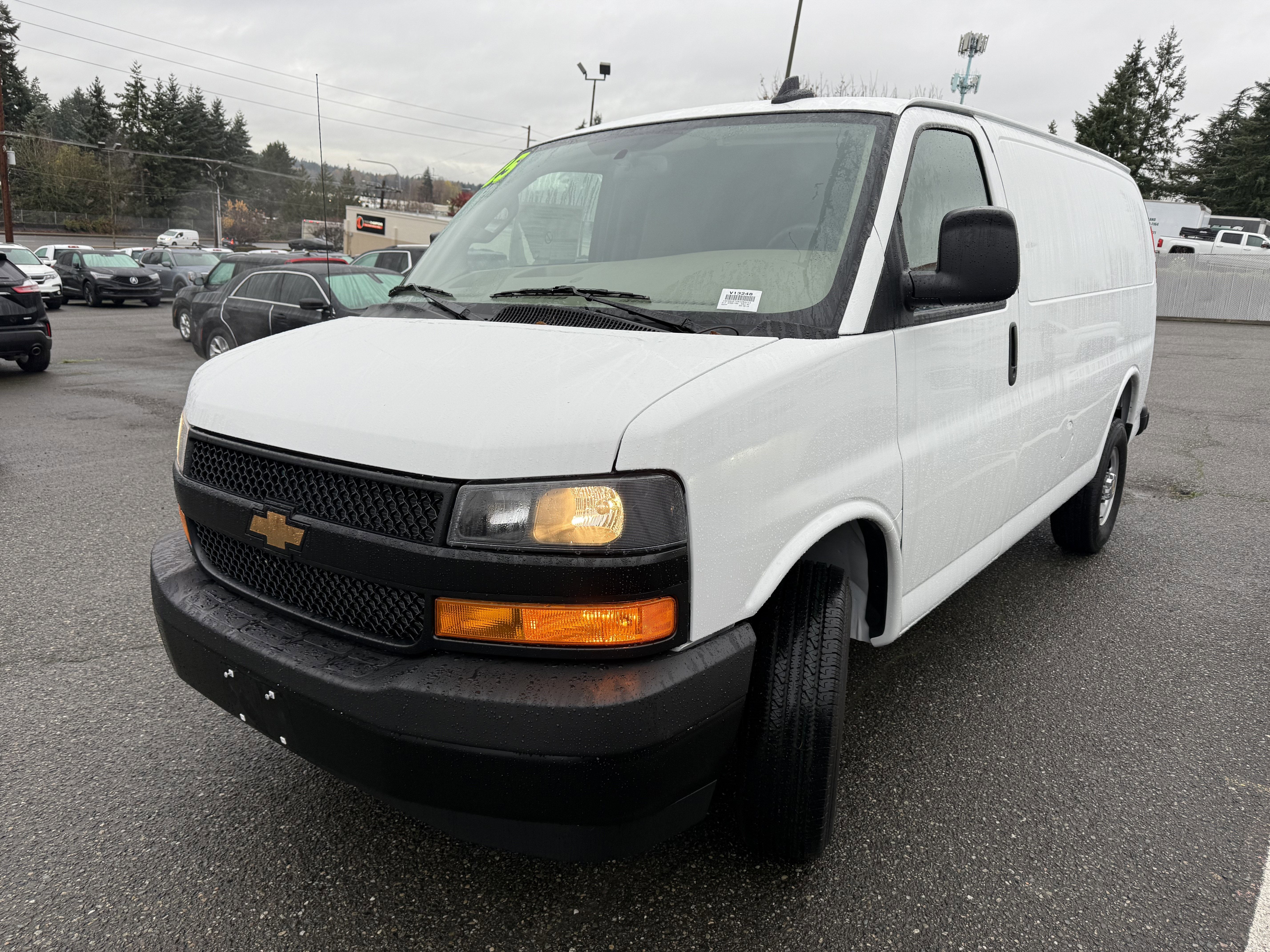 2025 Chevrolet Express Cargo 2500 WT