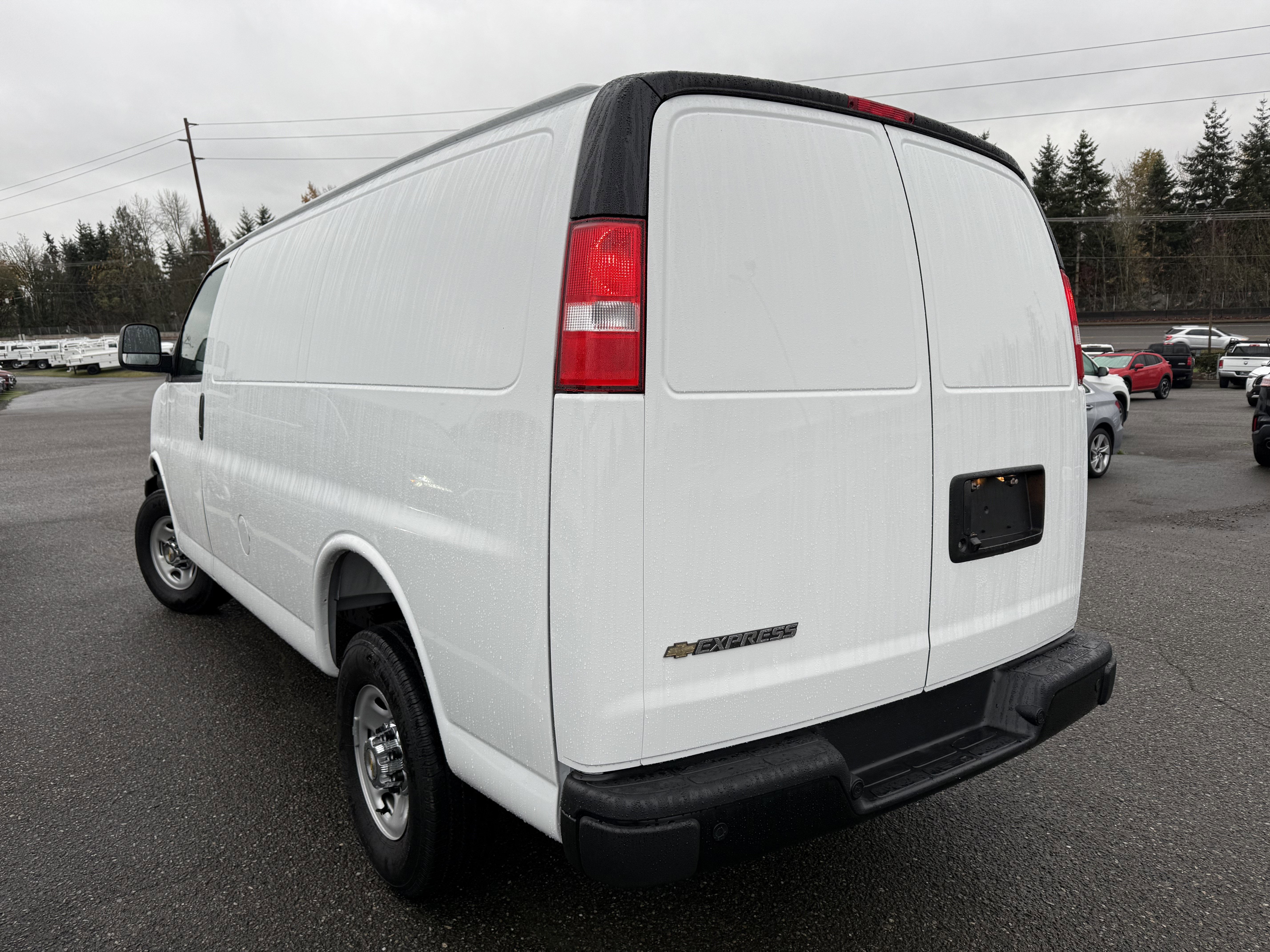 2025 Chevrolet Express Cargo 2500 WT