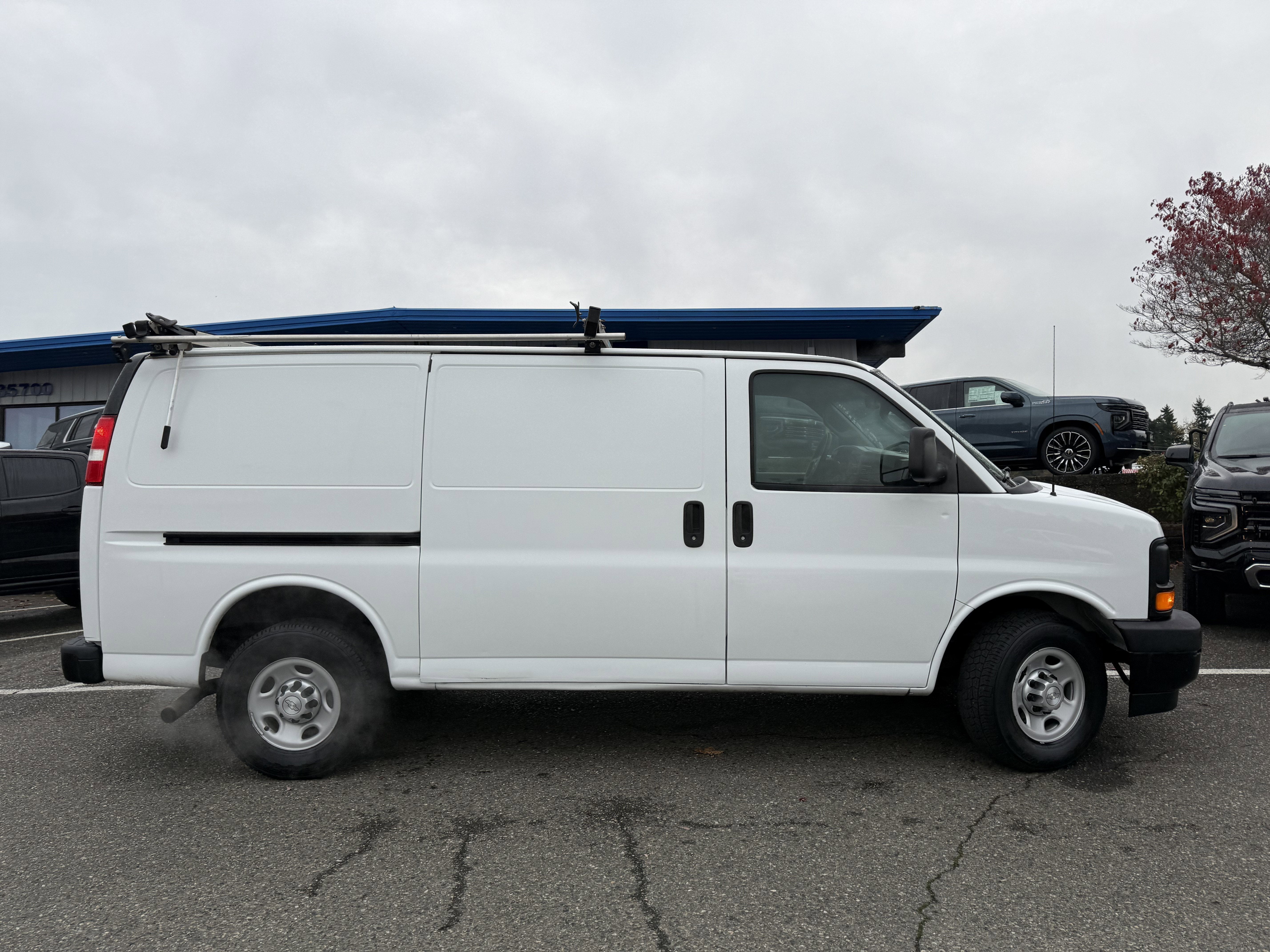 2017 Chevrolet Express Cargo 2500 Work Van