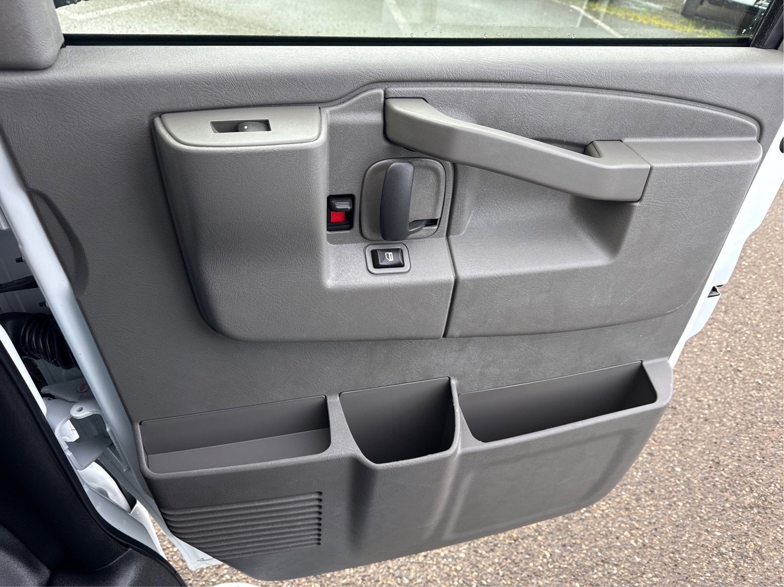 2024 Chevrolet Express Cargo 2500 WT