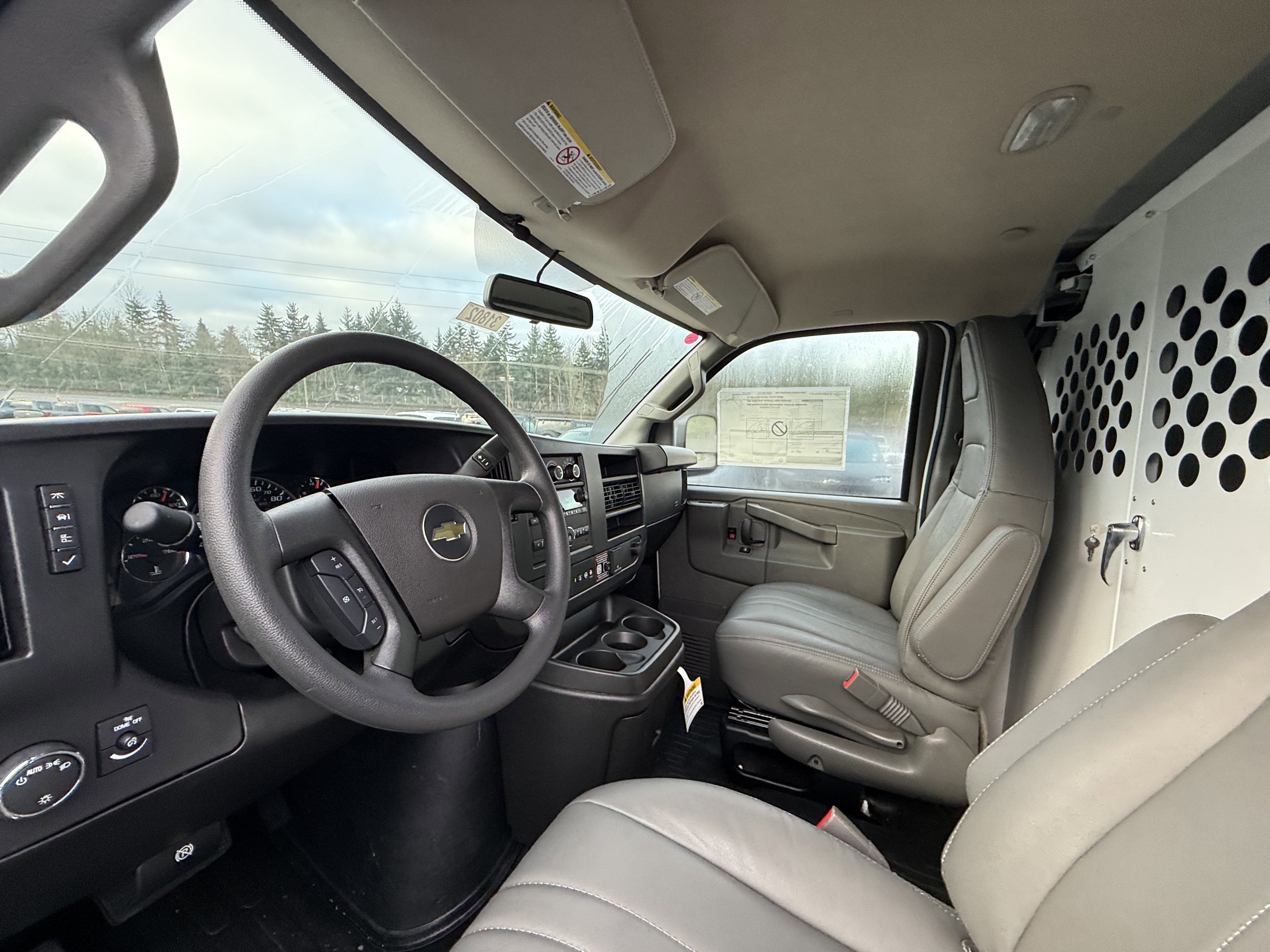 2025 Chevrolet Express Cargo 2500 WT