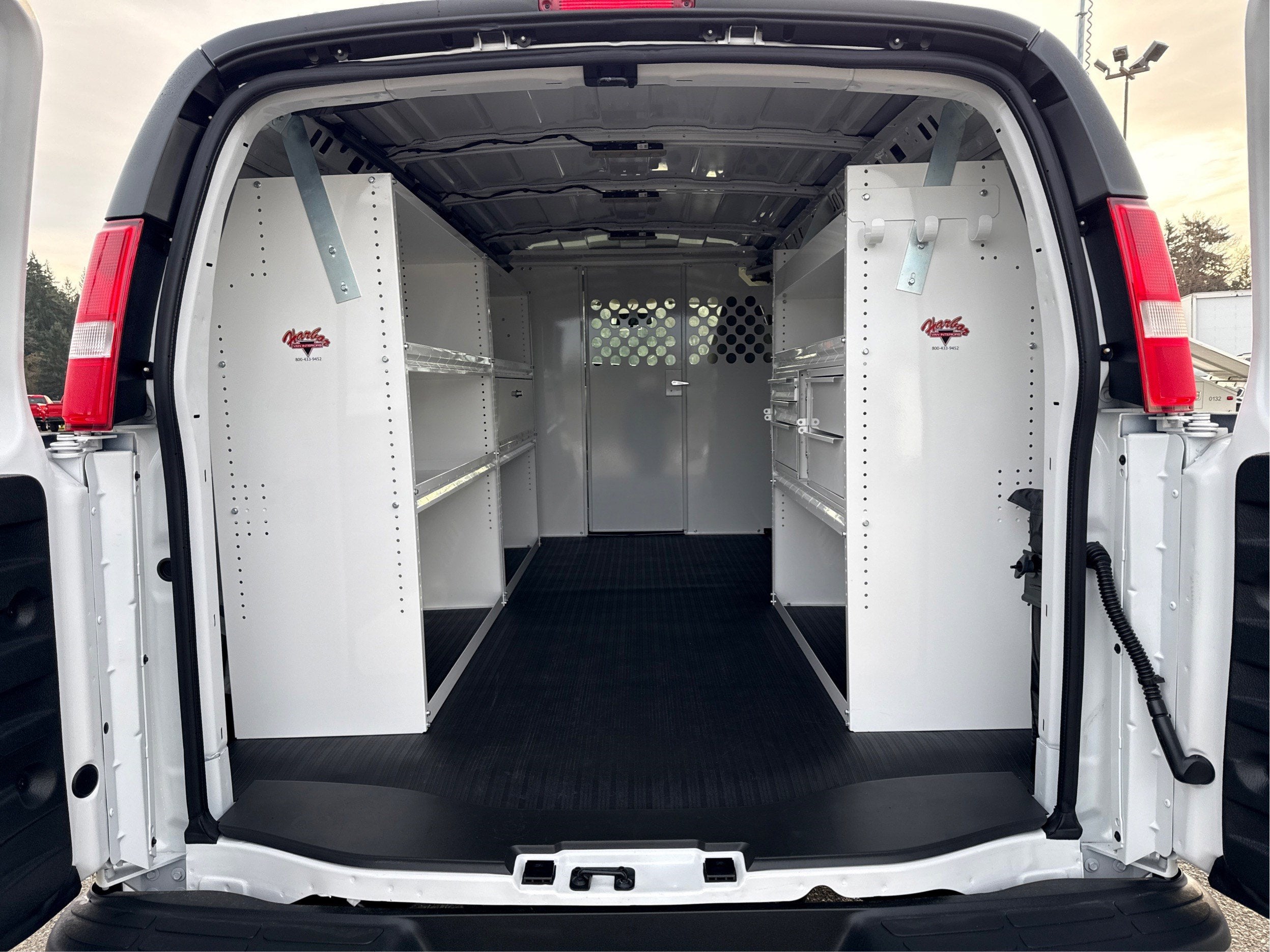 2025 Chevrolet Express Cargo WT