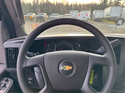2025 Chevrolet Express Cargo WT