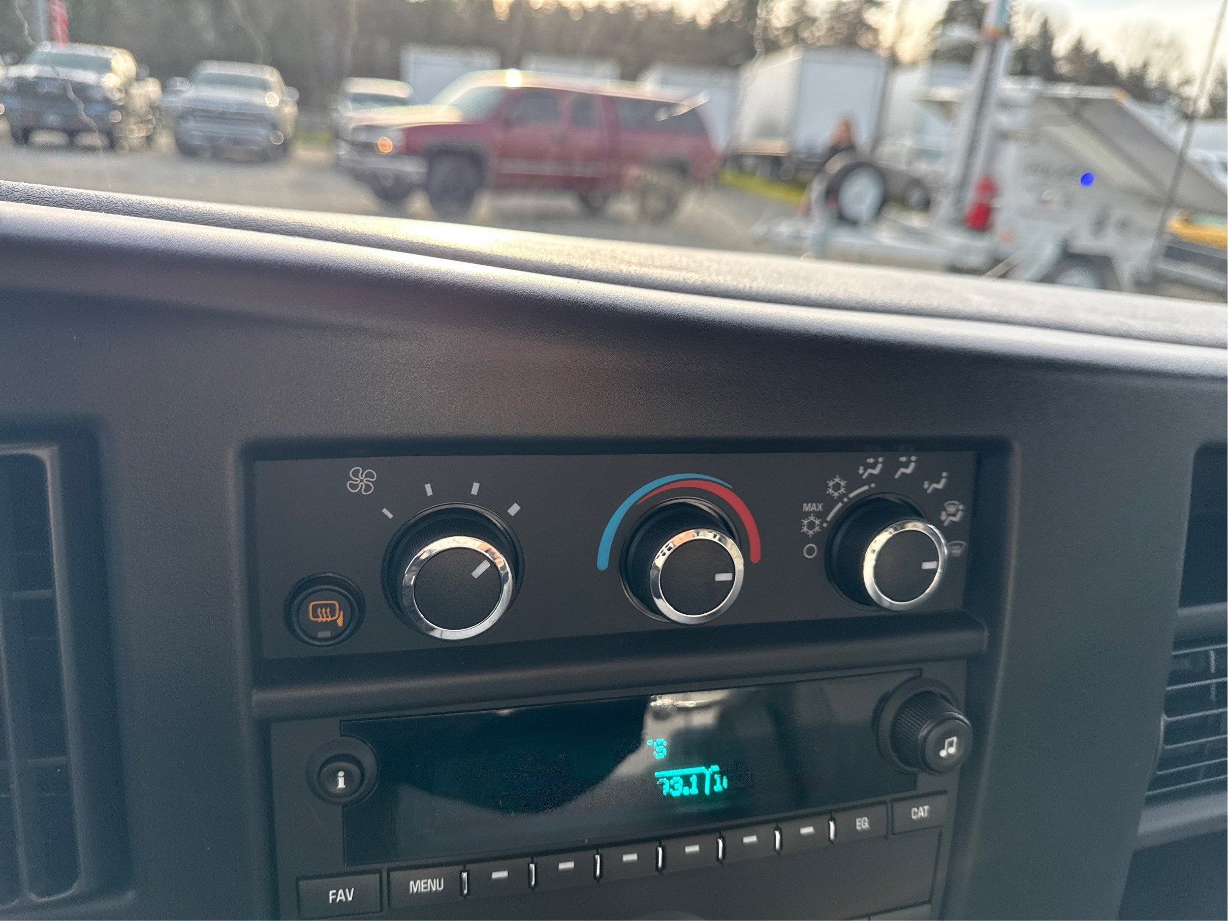 2025 Chevrolet Express Cargo WT