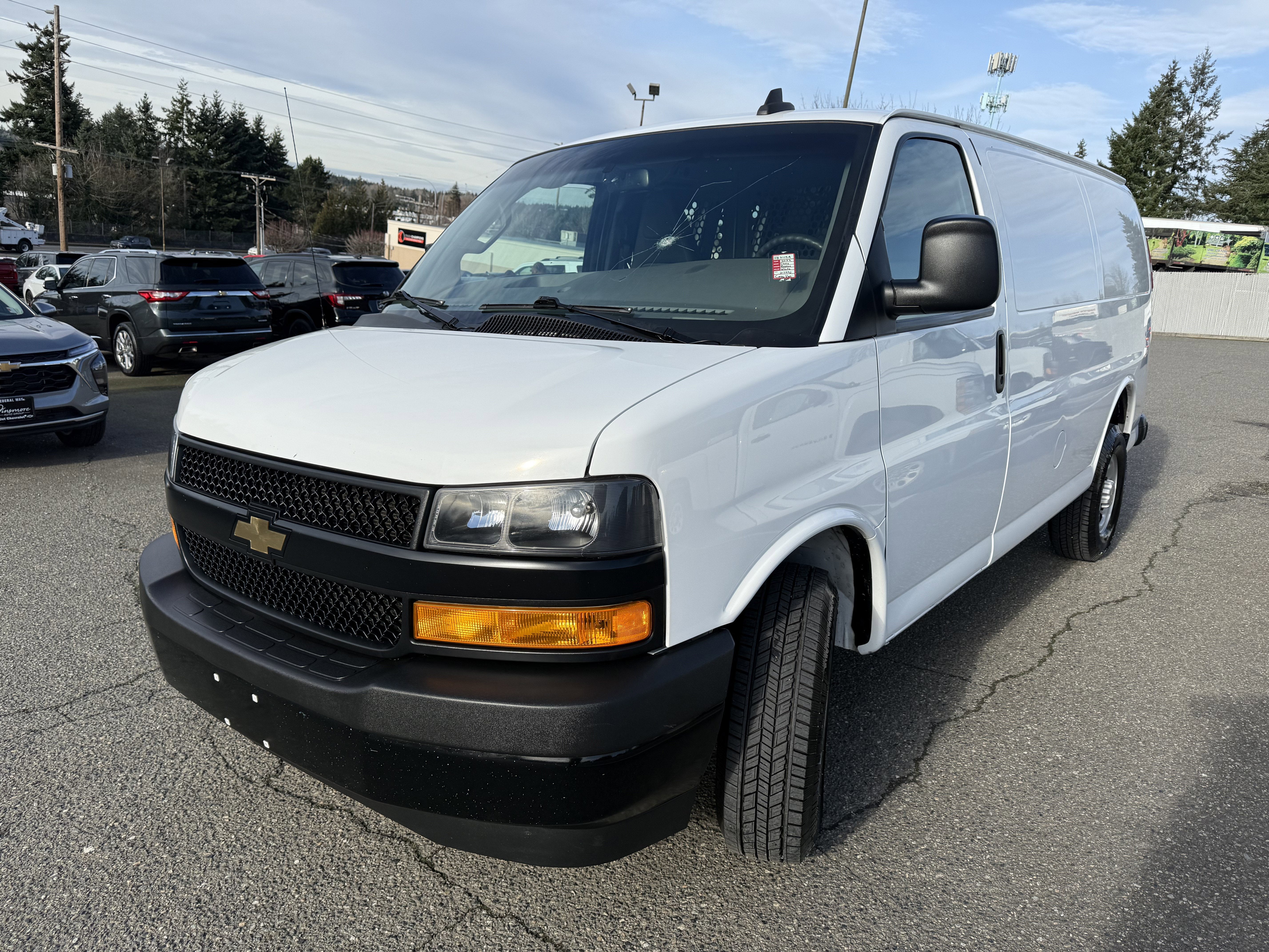 2022 Chevrolet Express Cargo 2500 WT