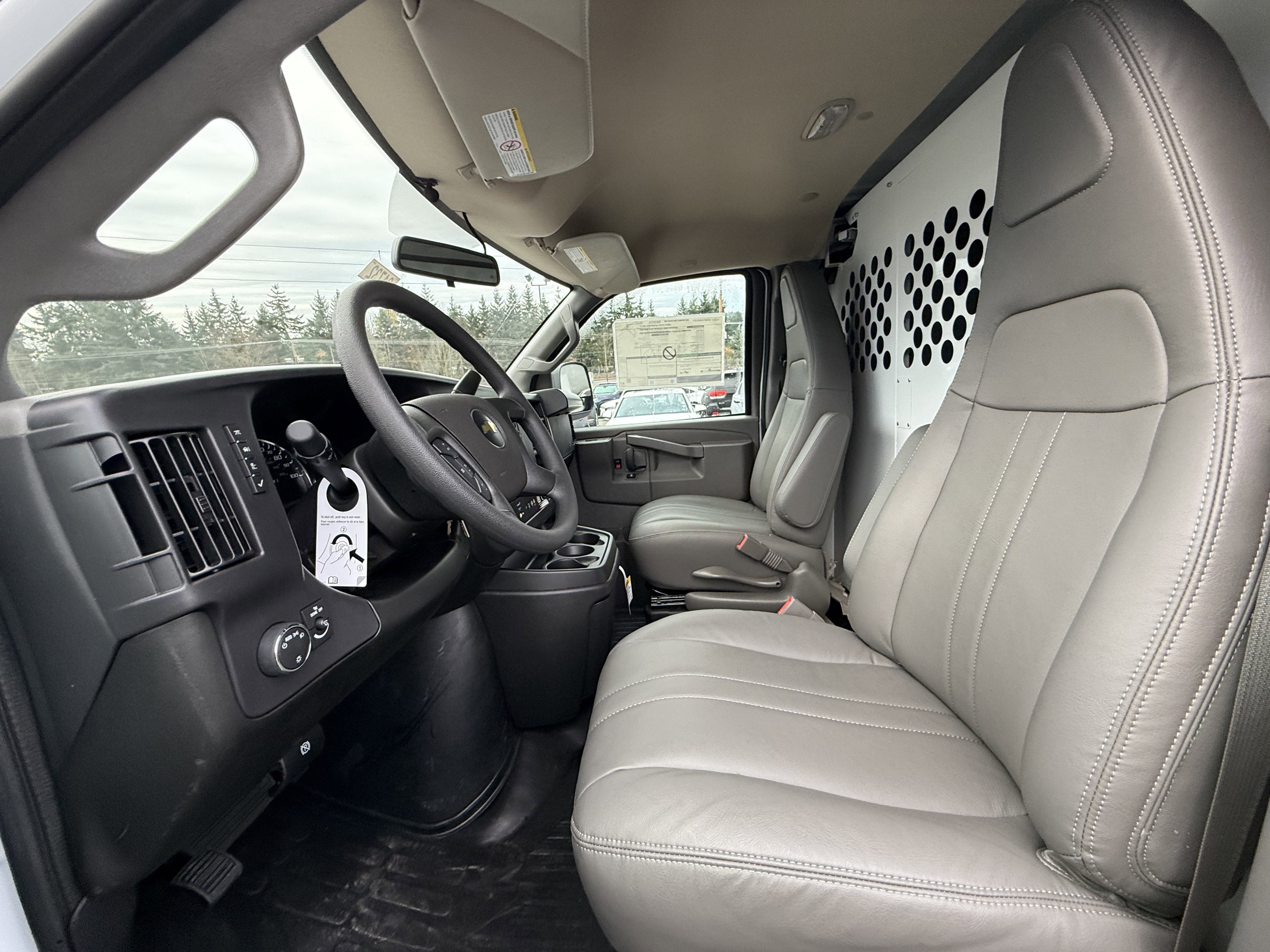 2025 Chevrolet Express Cargo 2500 WT