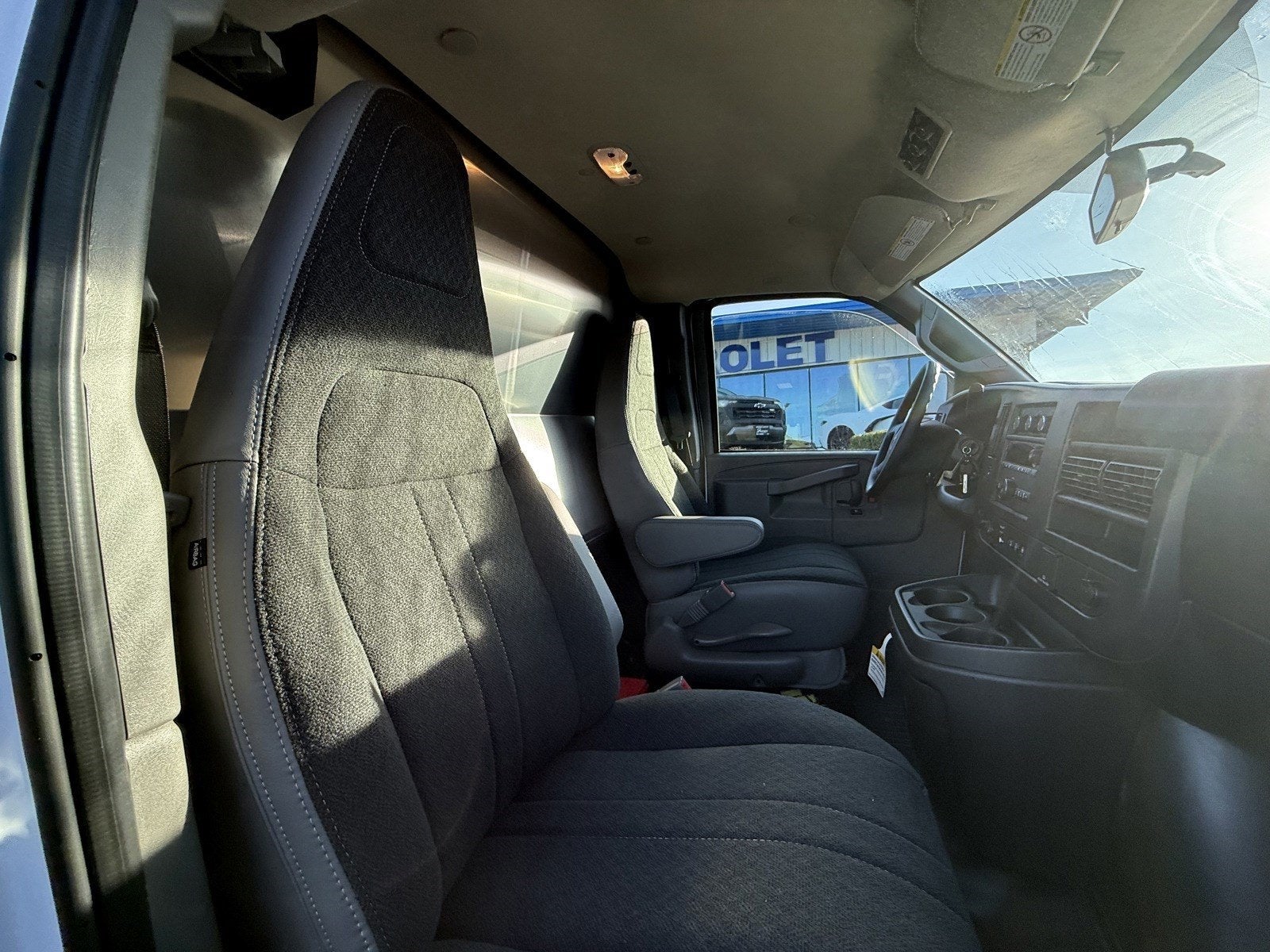 2025 Chevrolet Express Cargo 2500 WT