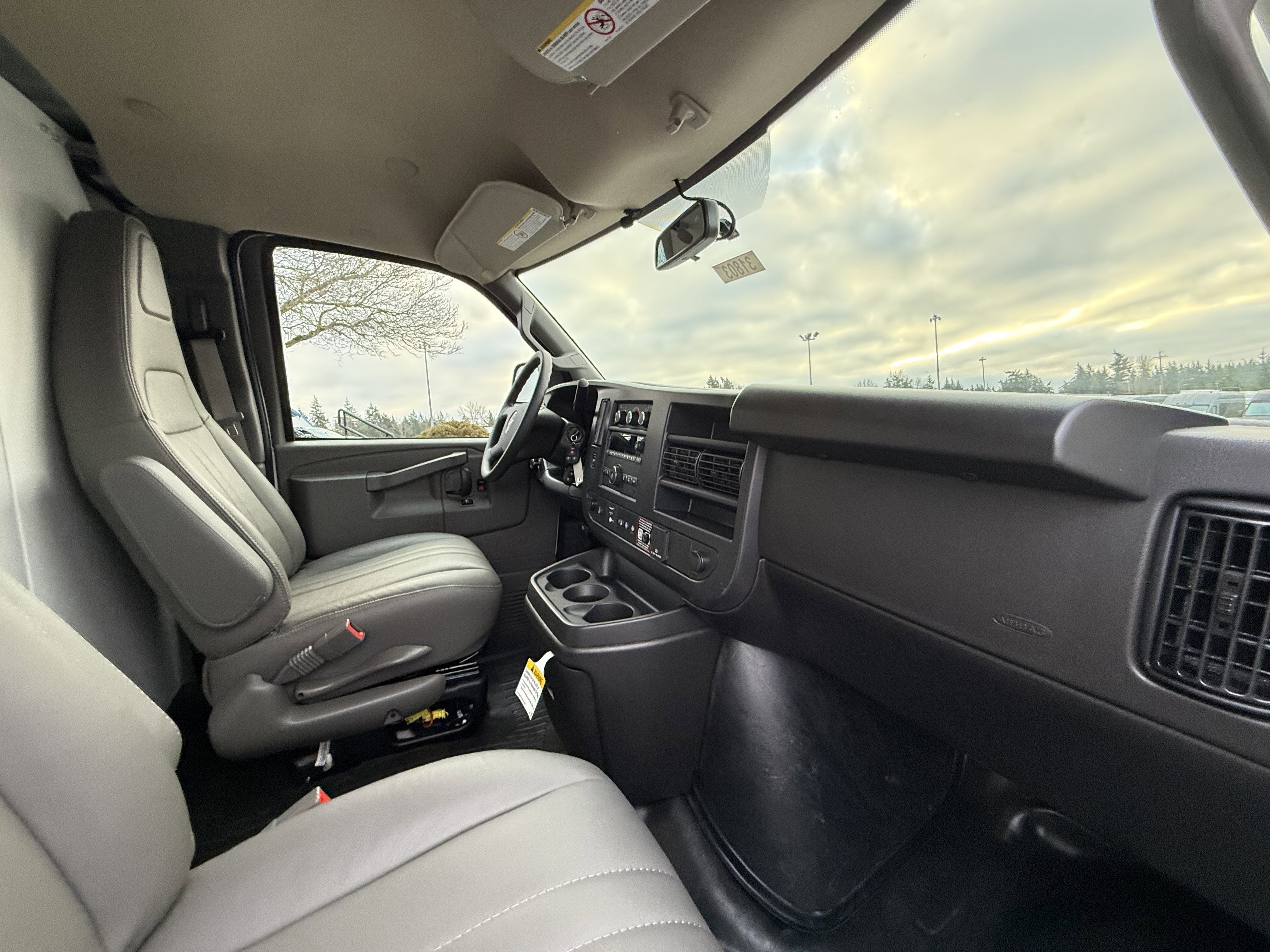 2025 Chevrolet Express Cargo 2500 WT