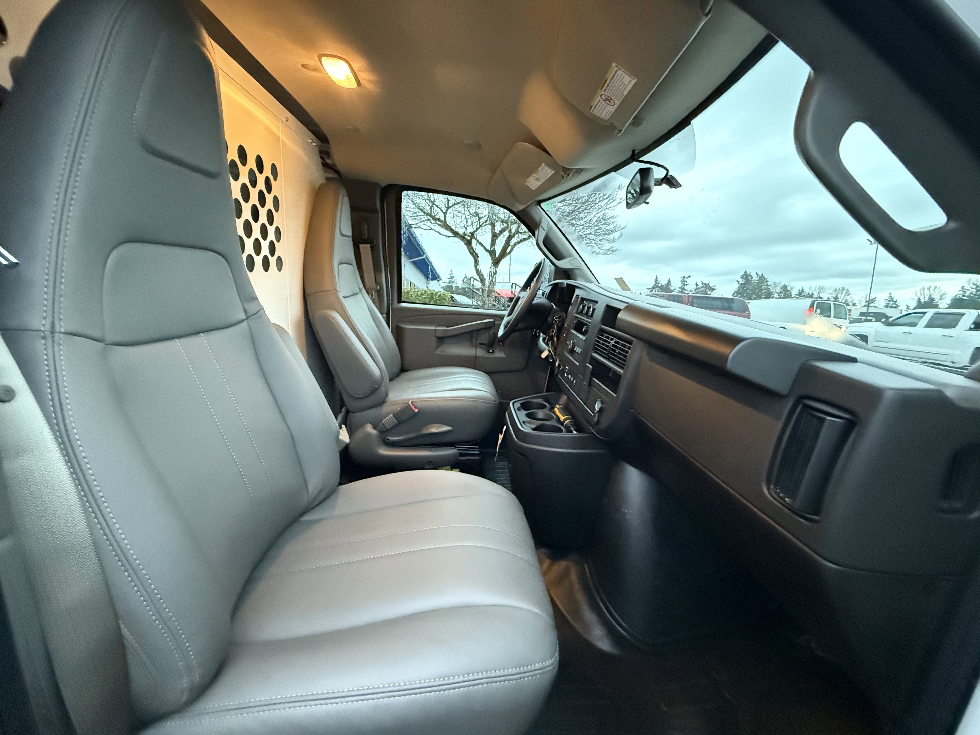 2025 Chevrolet Express Cargo 2500 WT