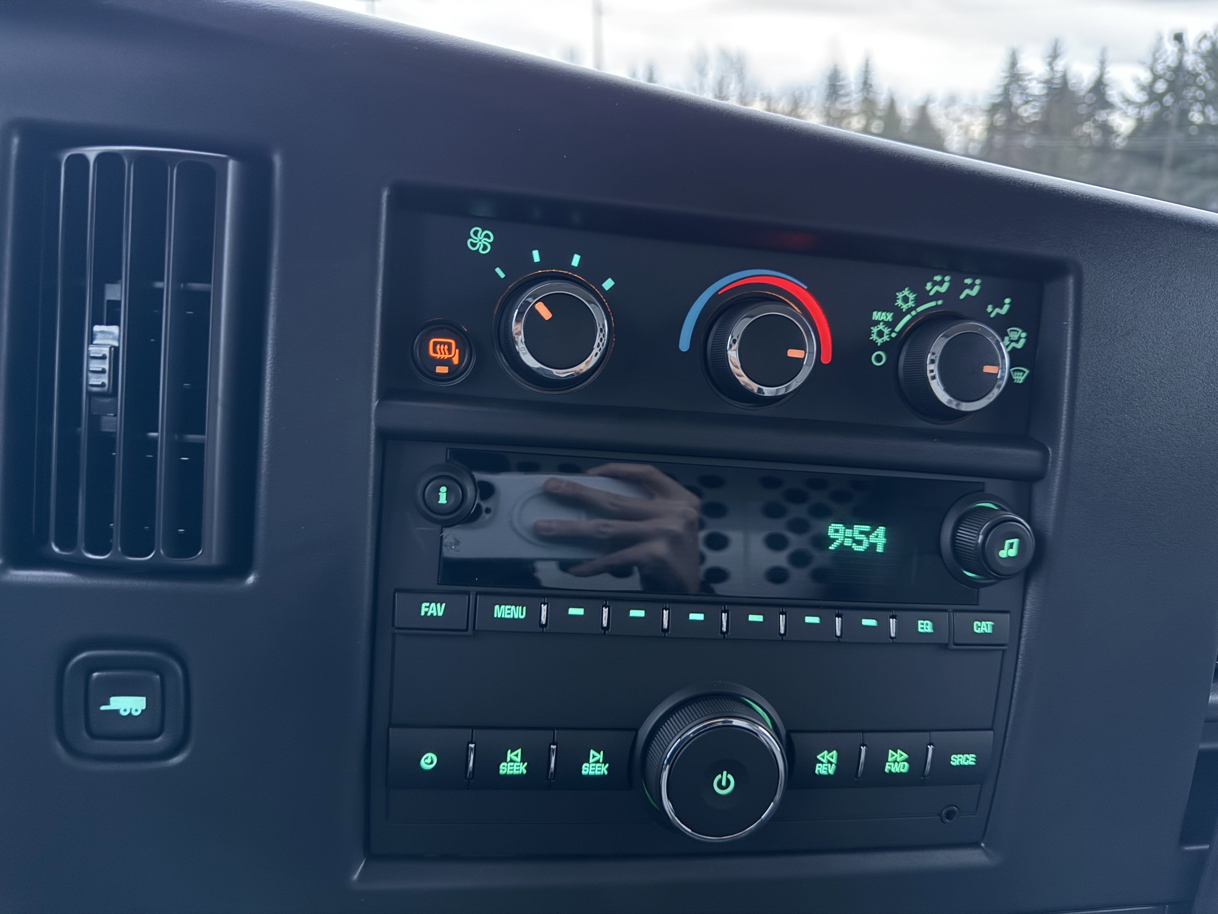 2025 Chevrolet Express Cargo 2500 WT