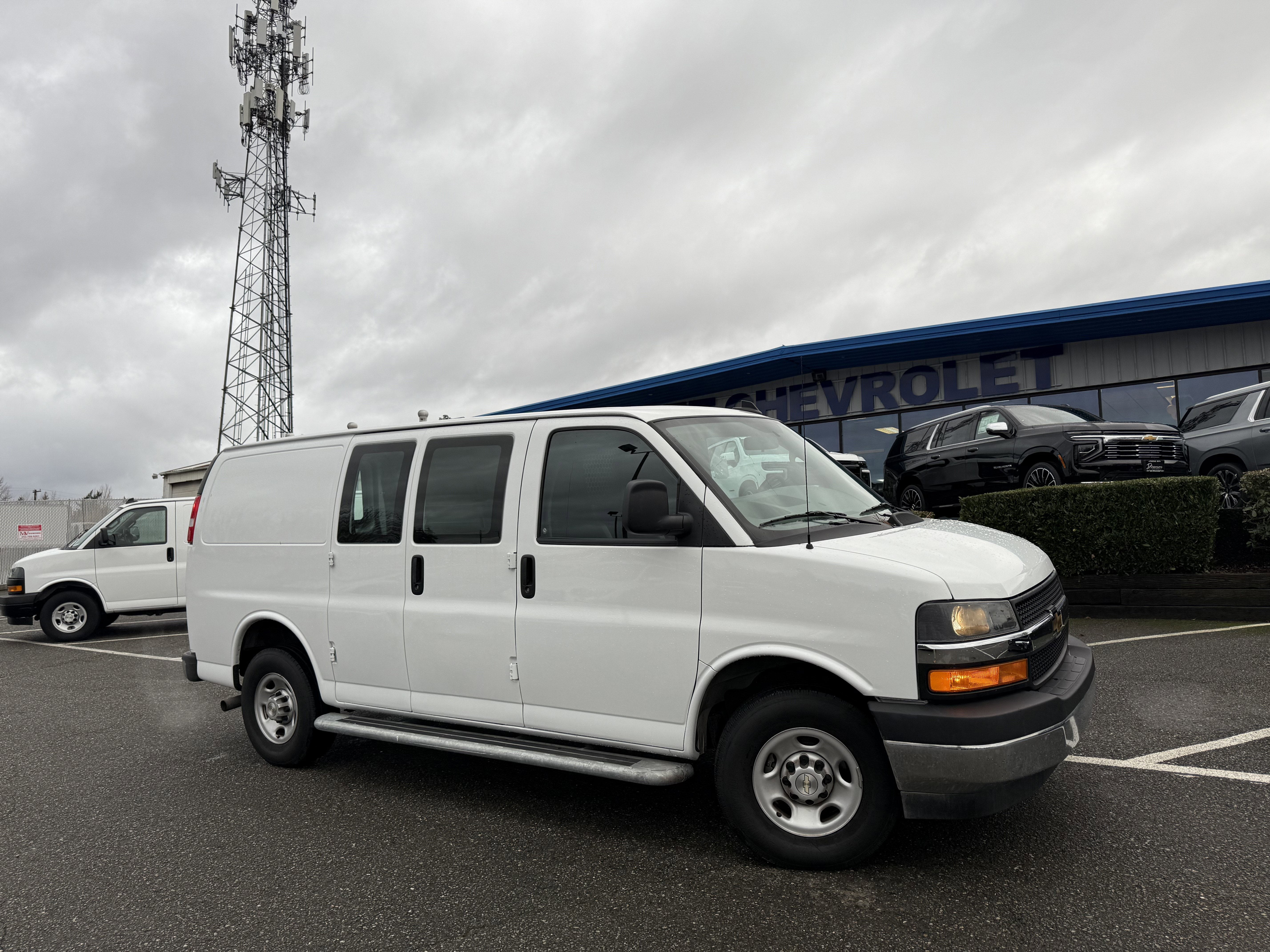 2024 Chevrolet Express Cargo 2500 WT