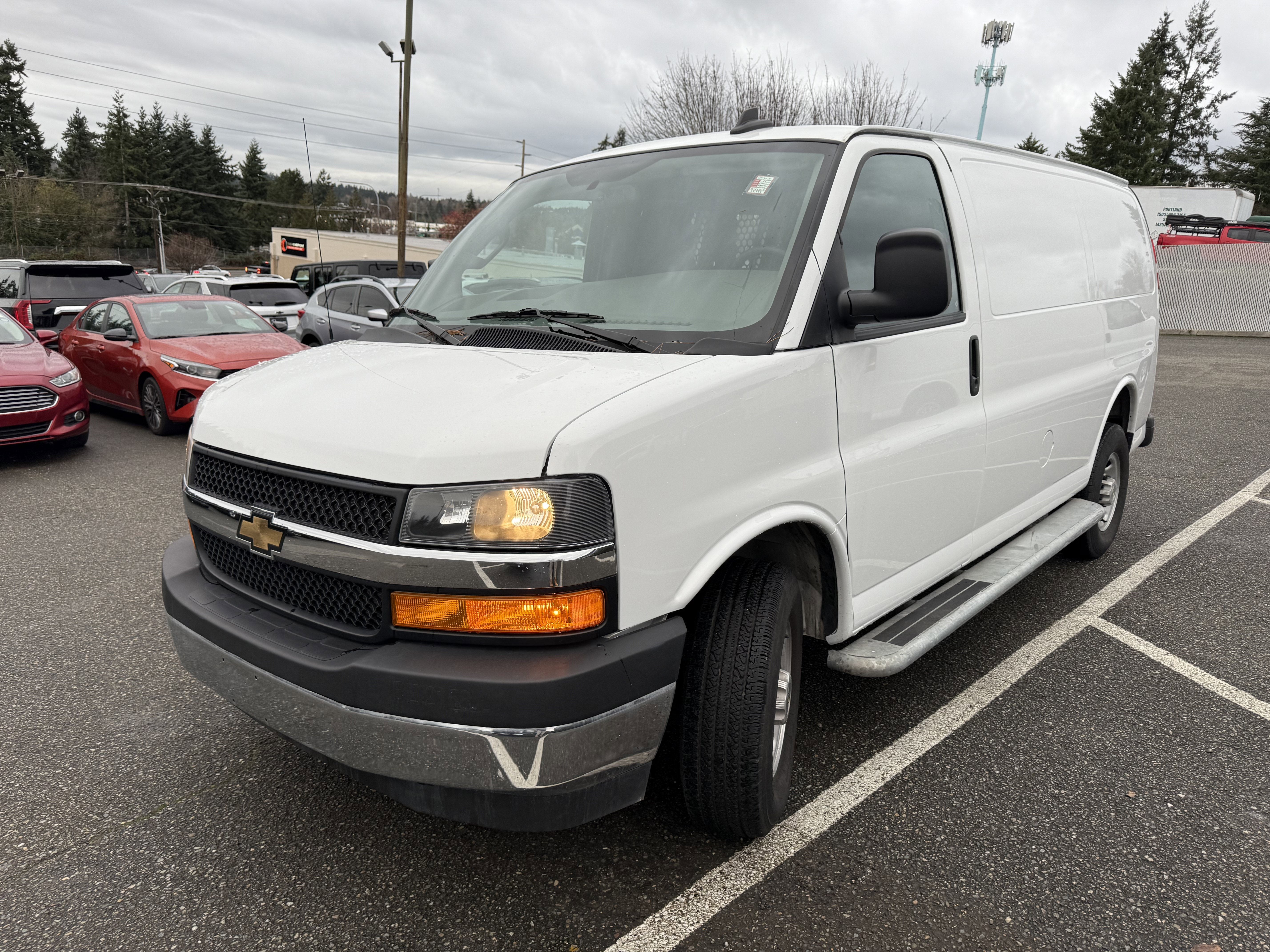 2024 Chevrolet Express Cargo 2500 WT
