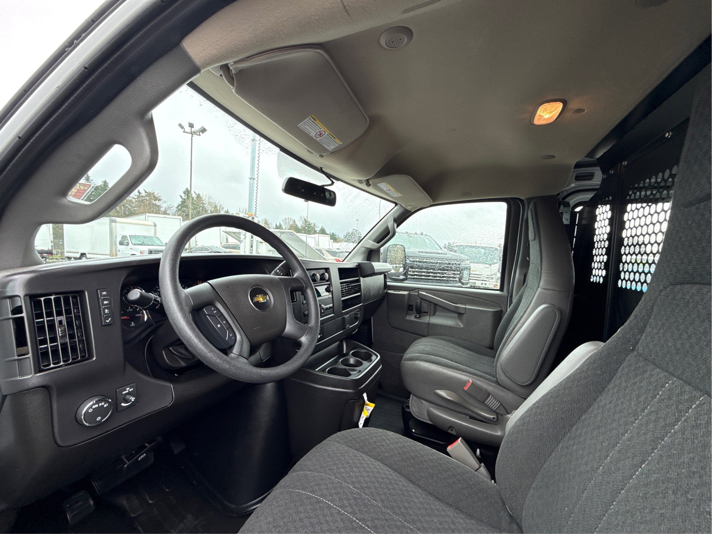 2024 Chevrolet Express Cargo 2500 WT