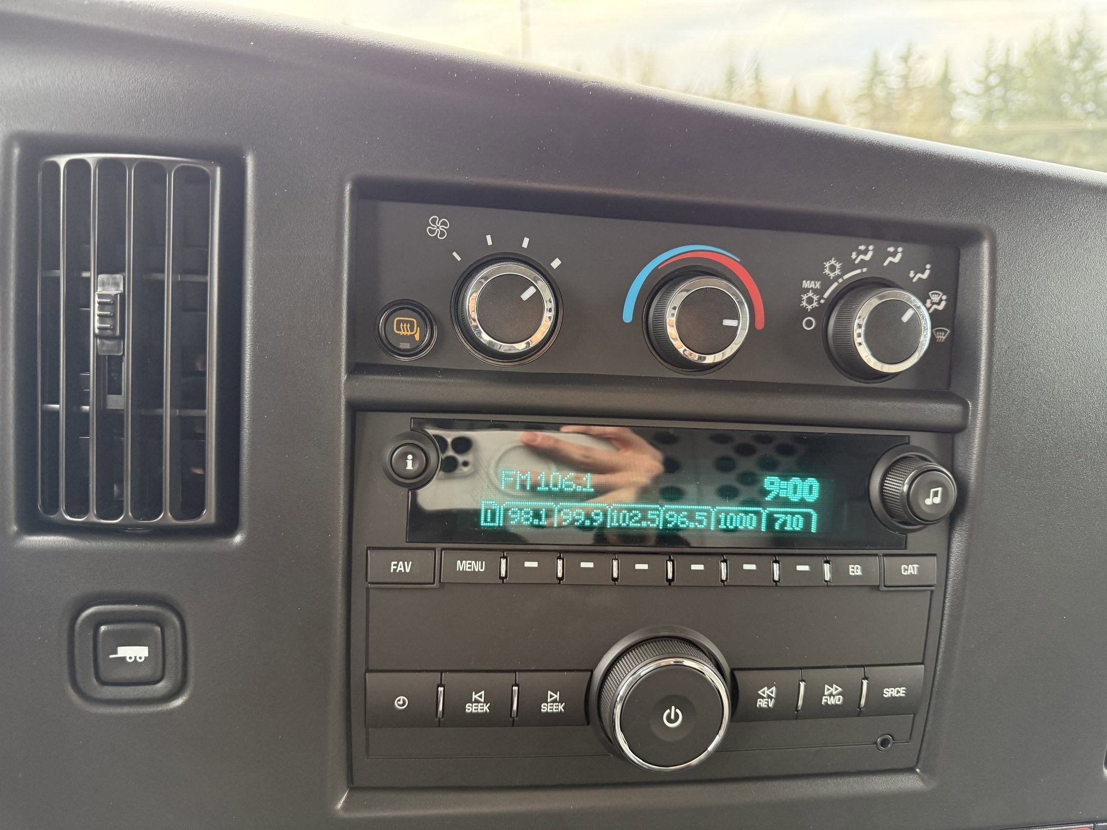 2025 Chevrolet Express Cargo 2500 WT