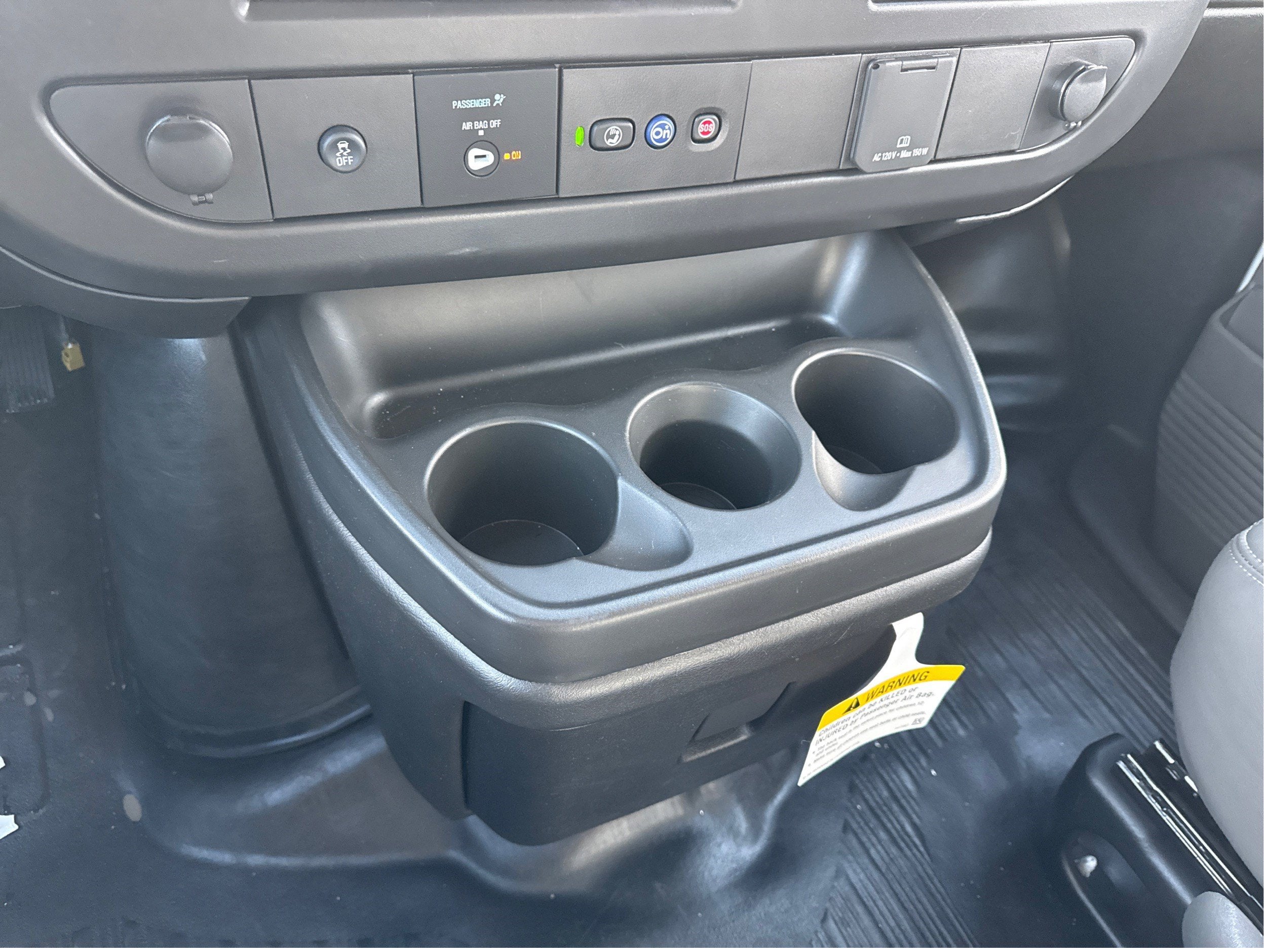 2025 Chevrolet Express Cargo WT