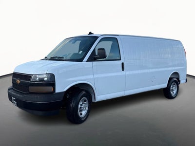 2025 Chevrolet Express Cargo WT