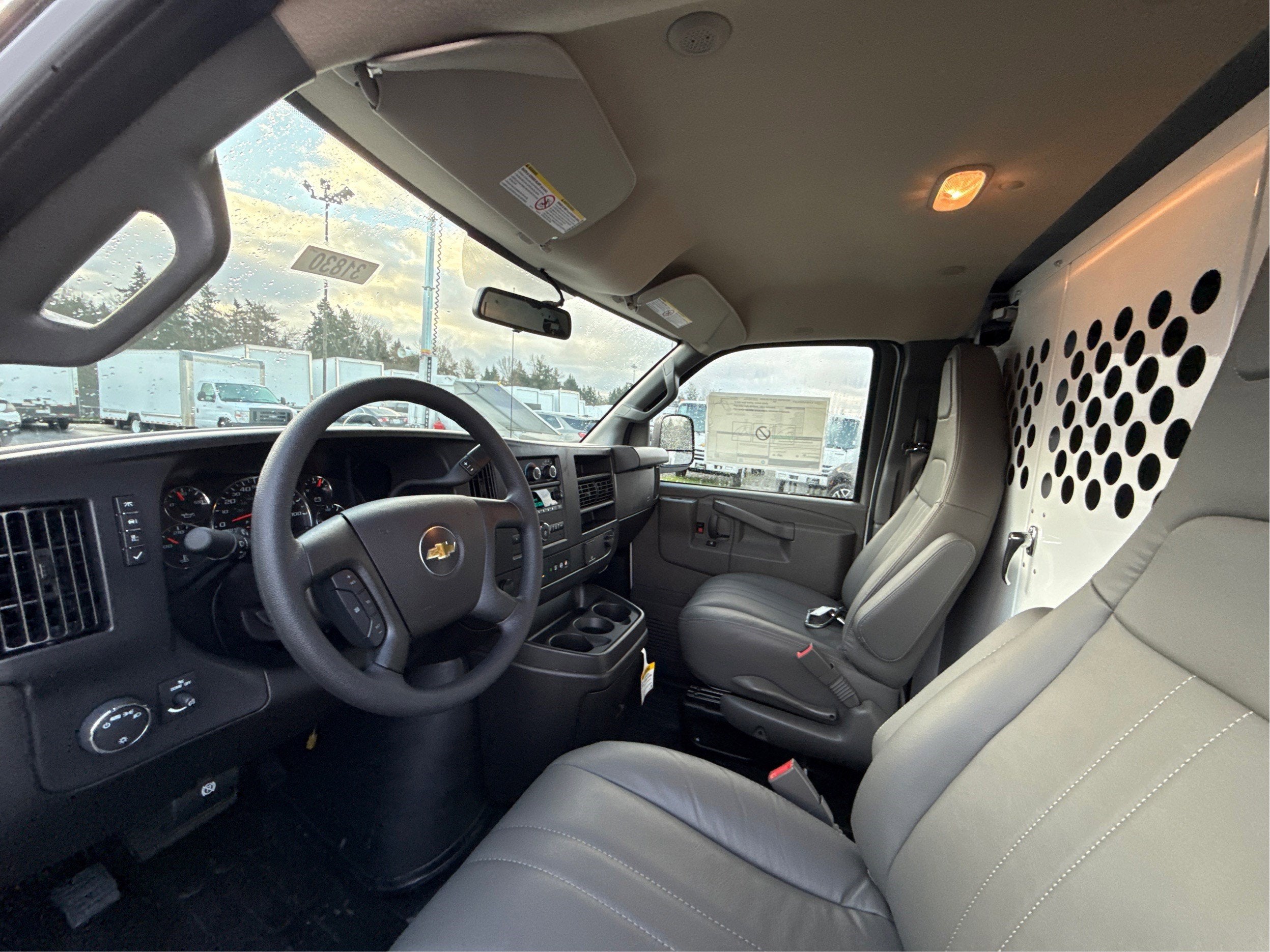 2025 Chevrolet Express Cargo WT