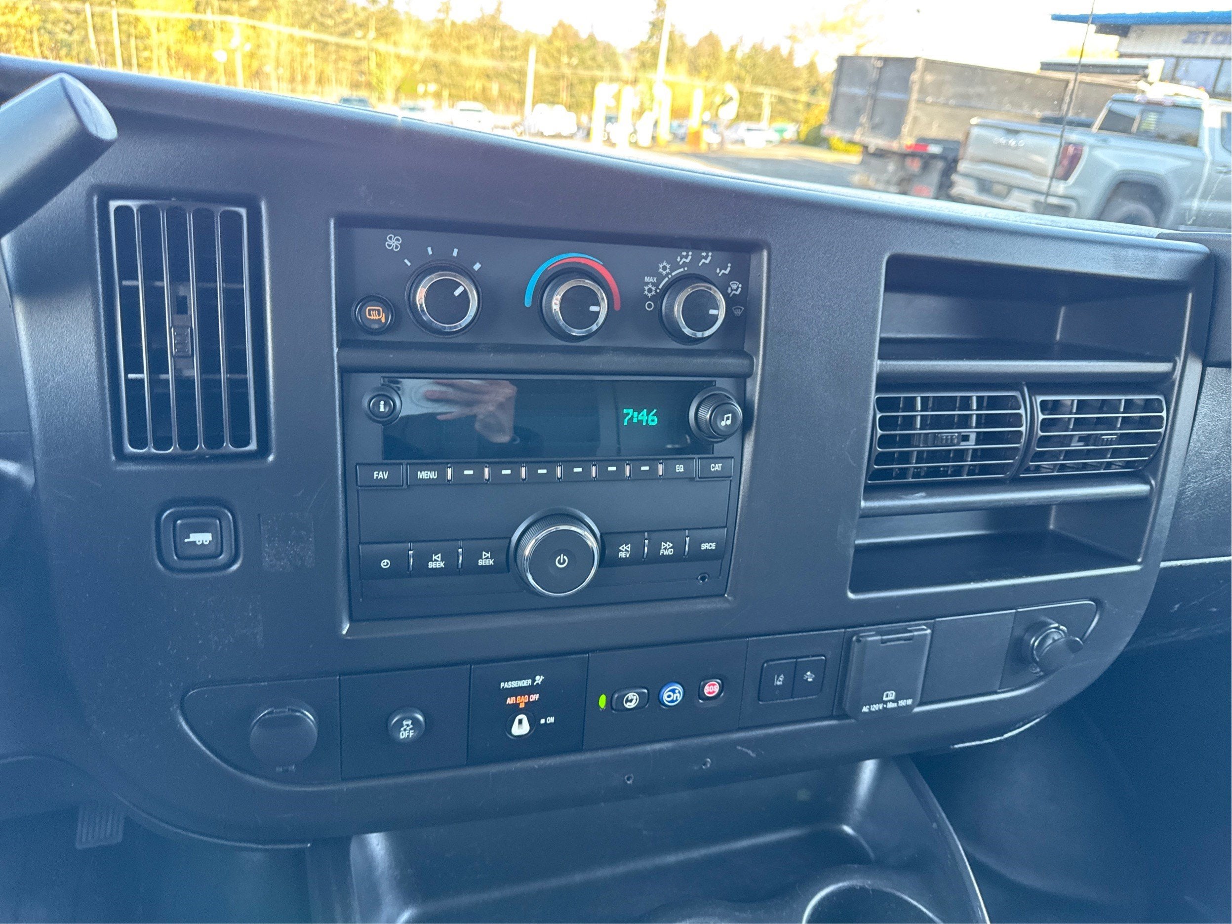 2021 Chevrolet Express Cargo 3500 WT