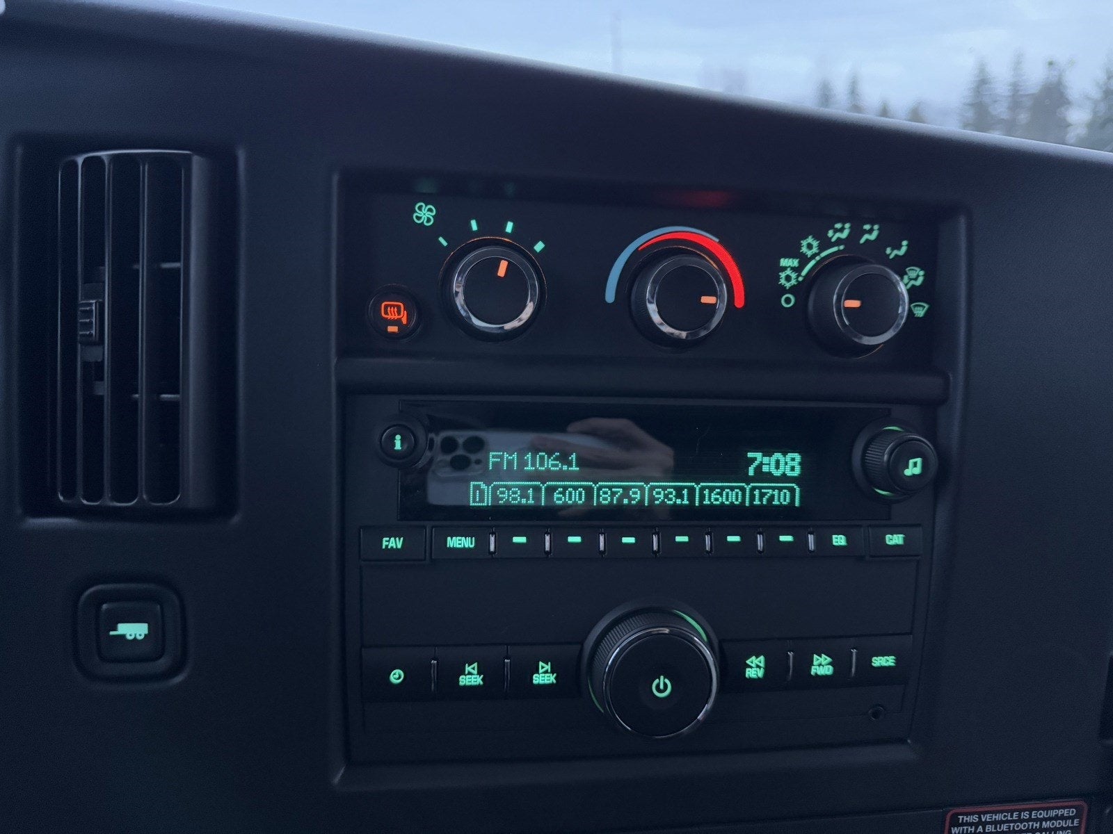 2025 Chevrolet Express Cargo 3500 WT