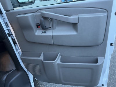 2025 Chevrolet Express Cargo 3500 WT