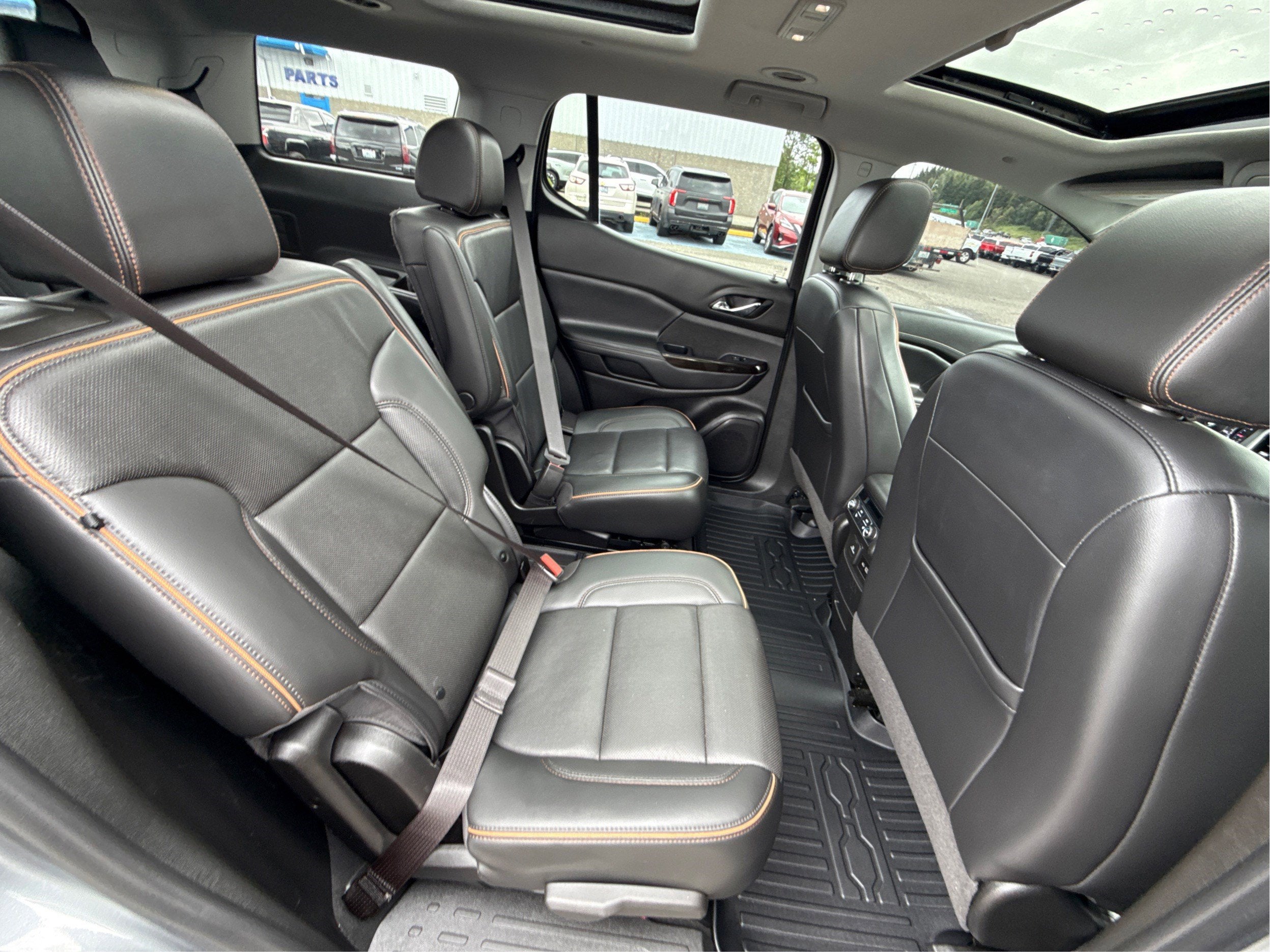 2022 GMC Acadia AT4