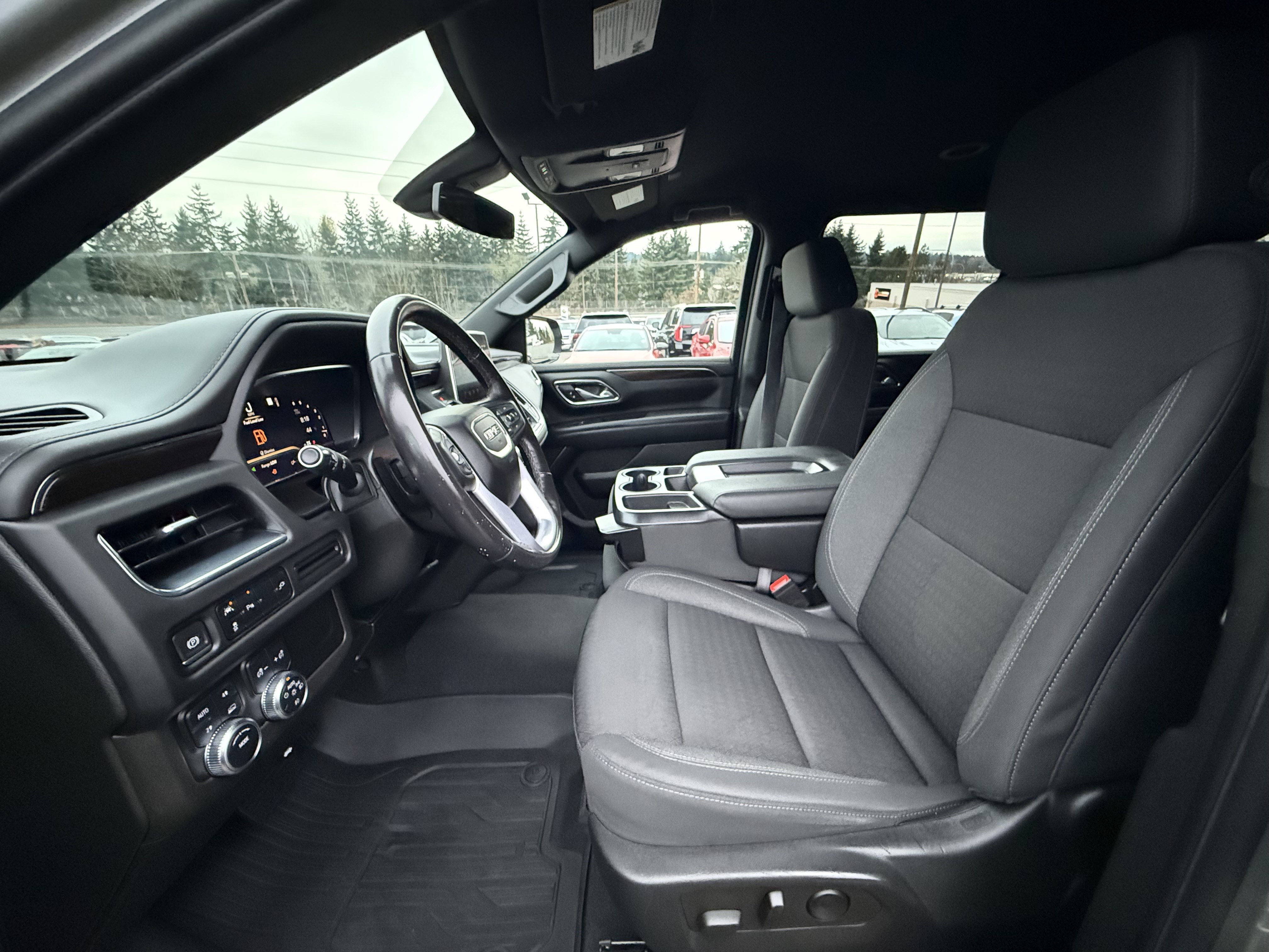 2022 GMC Yukon XL SLE