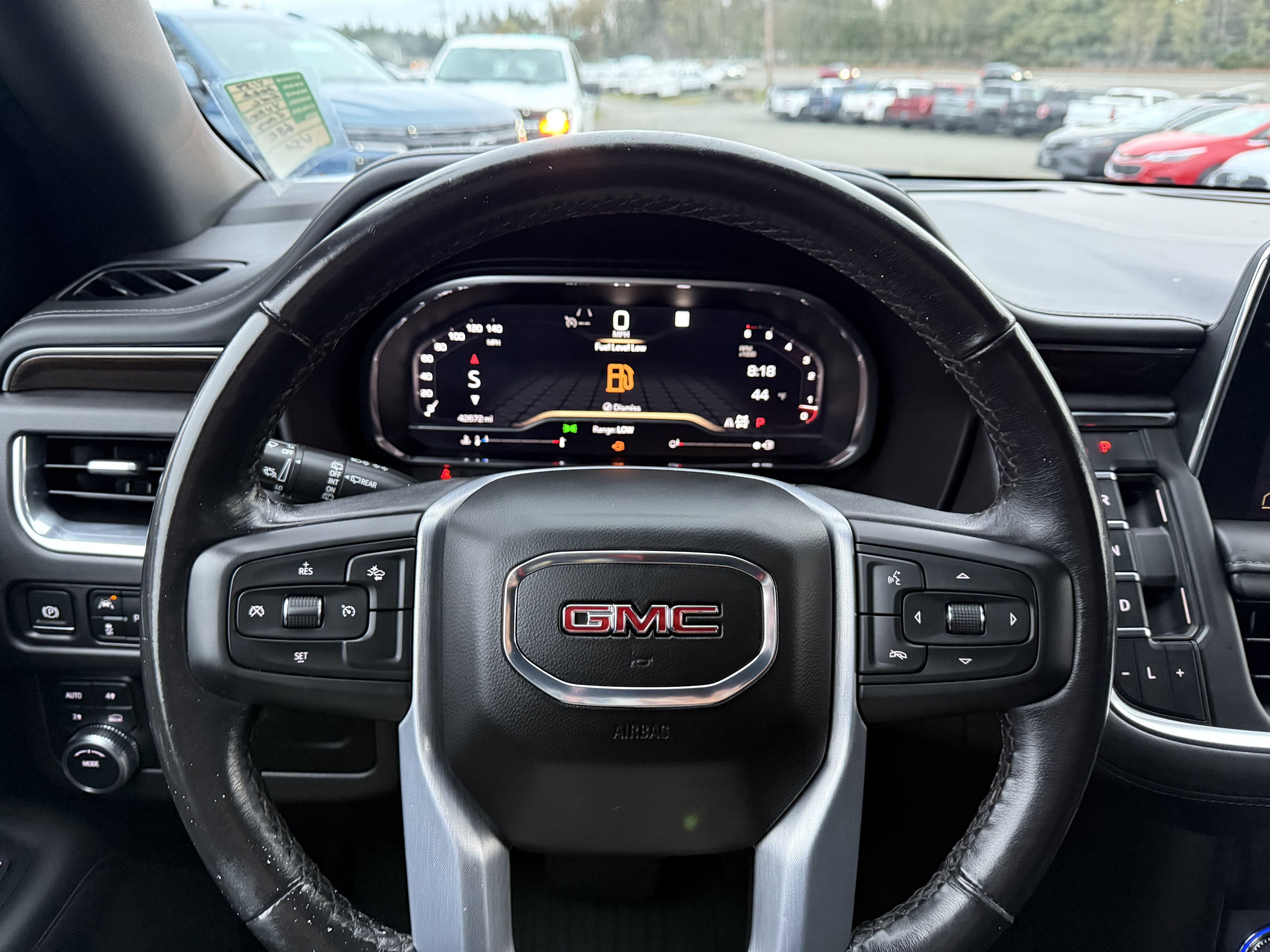 2022 GMC Yukon XL SLE