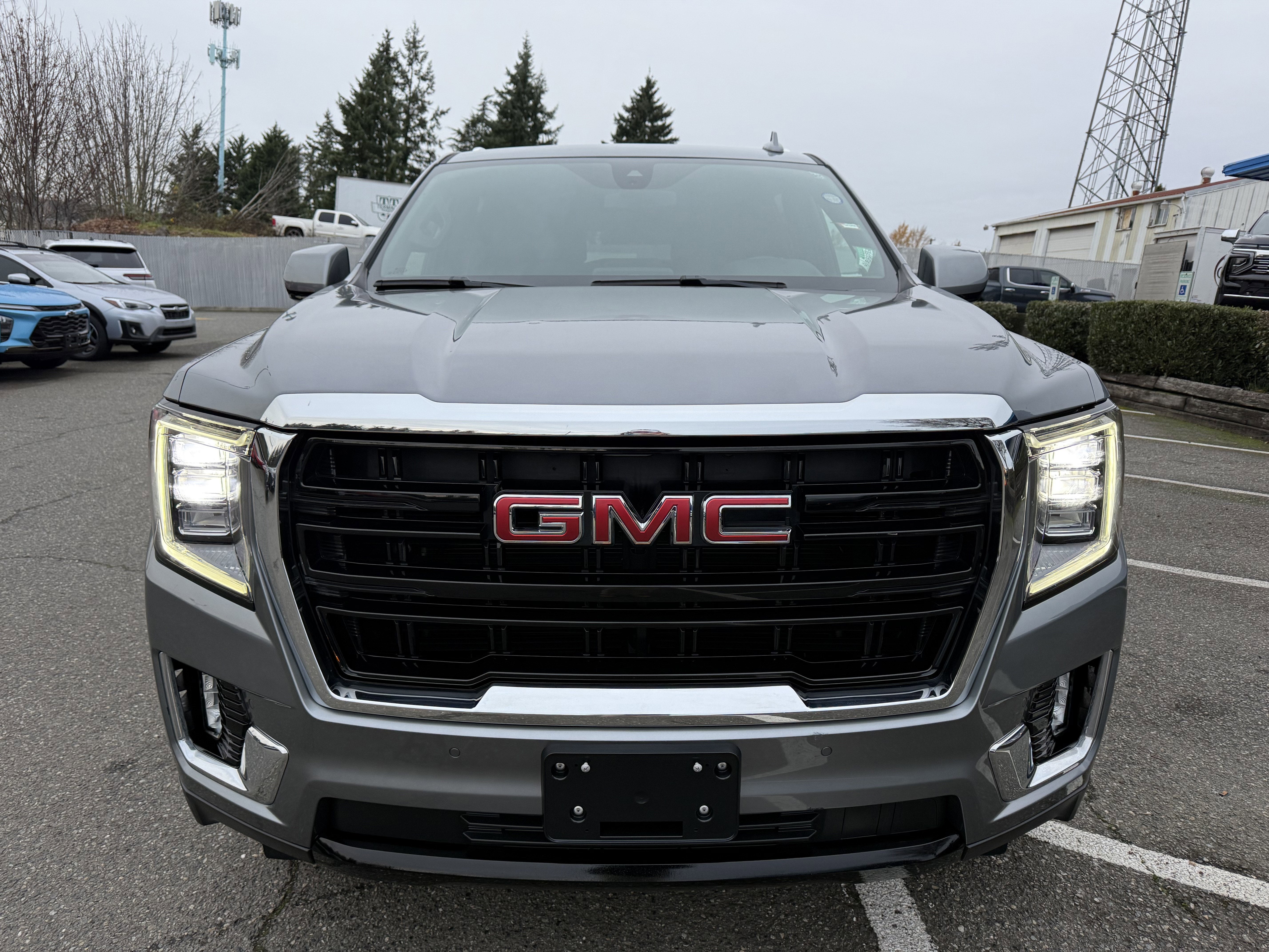 2022 GMC Yukon XL SLE