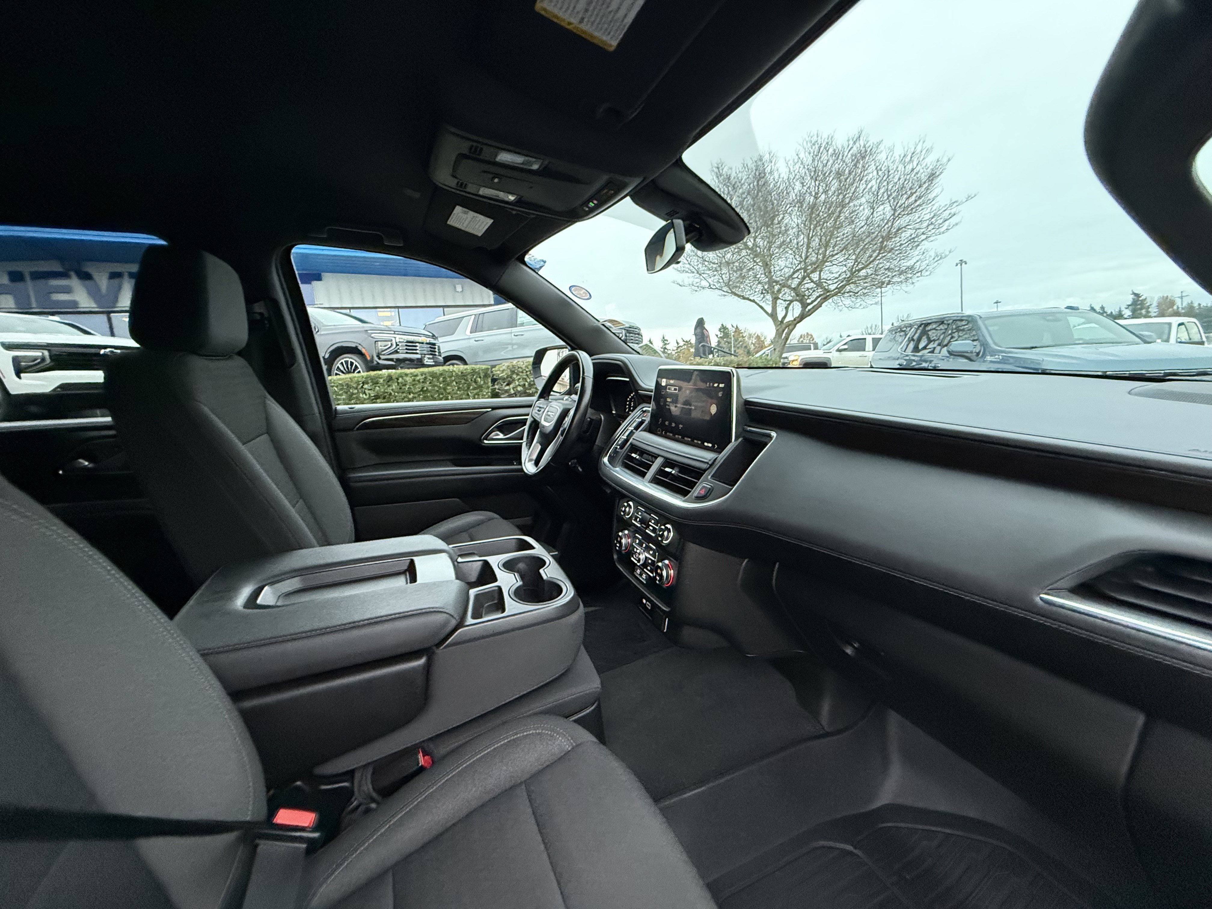 2022 GMC Yukon XL SLE