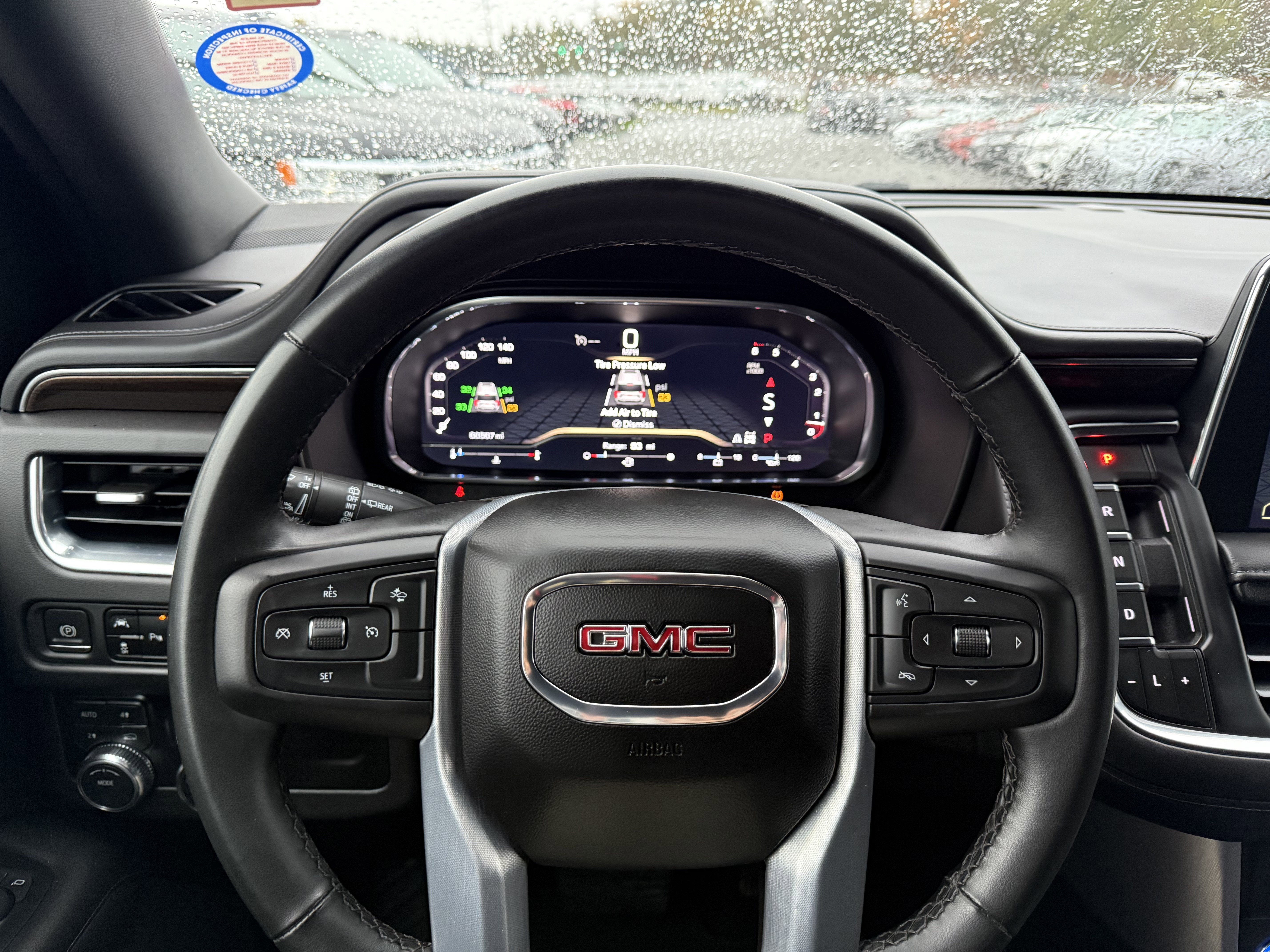 2023 GMC Yukon XL SLE