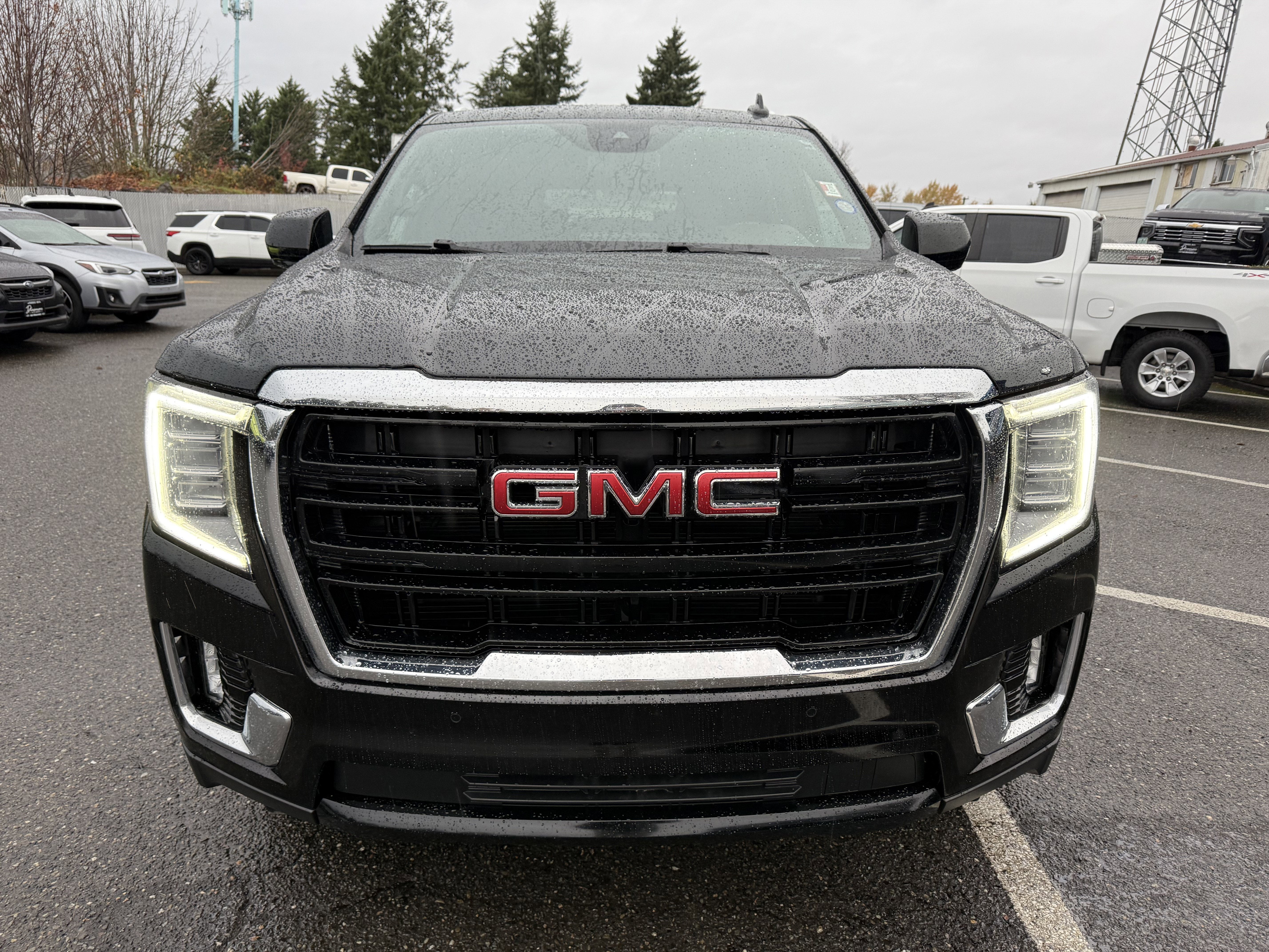 2023 GMC Yukon XL SLE