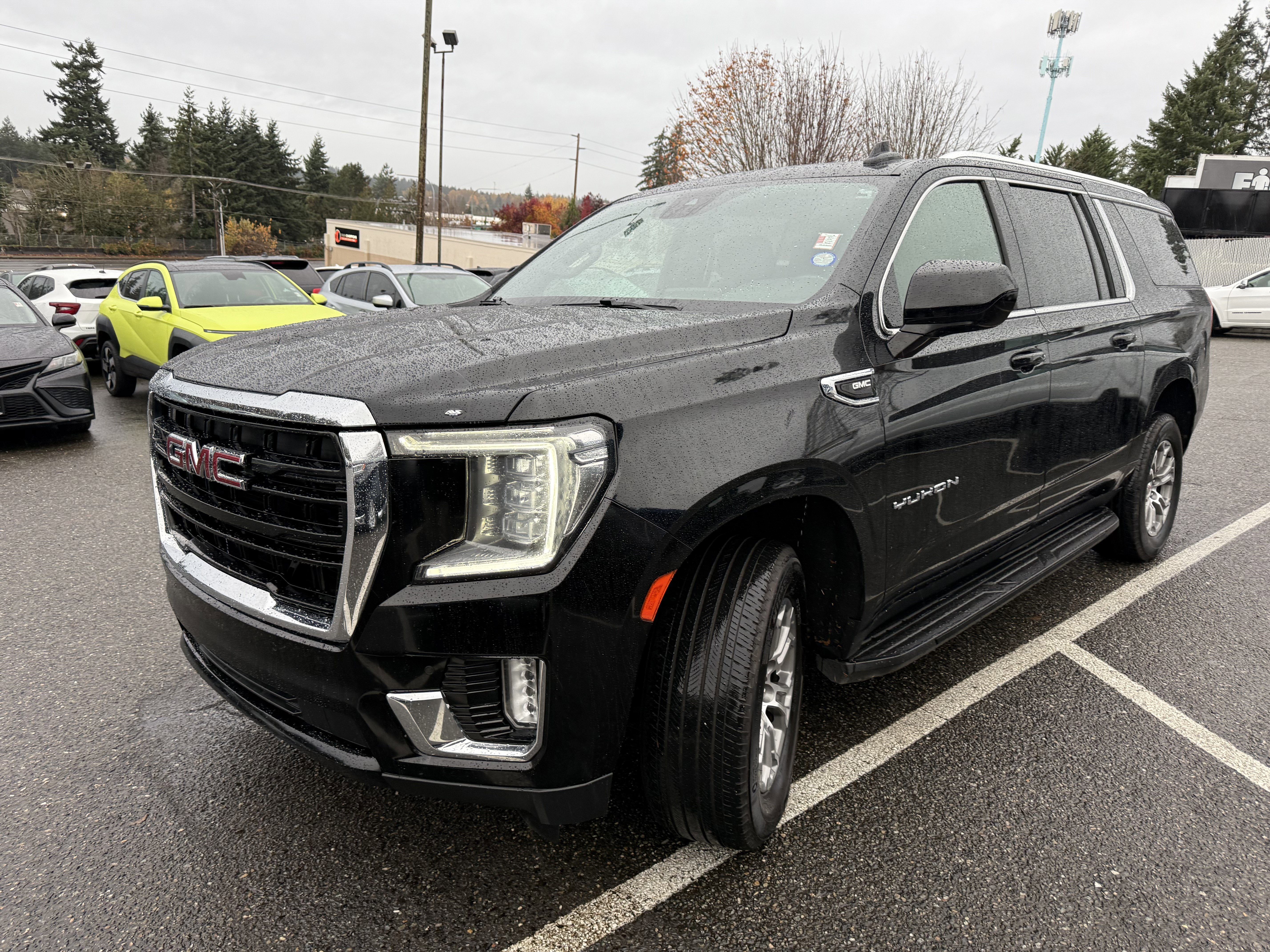 2023 GMC Yukon XL SLE
